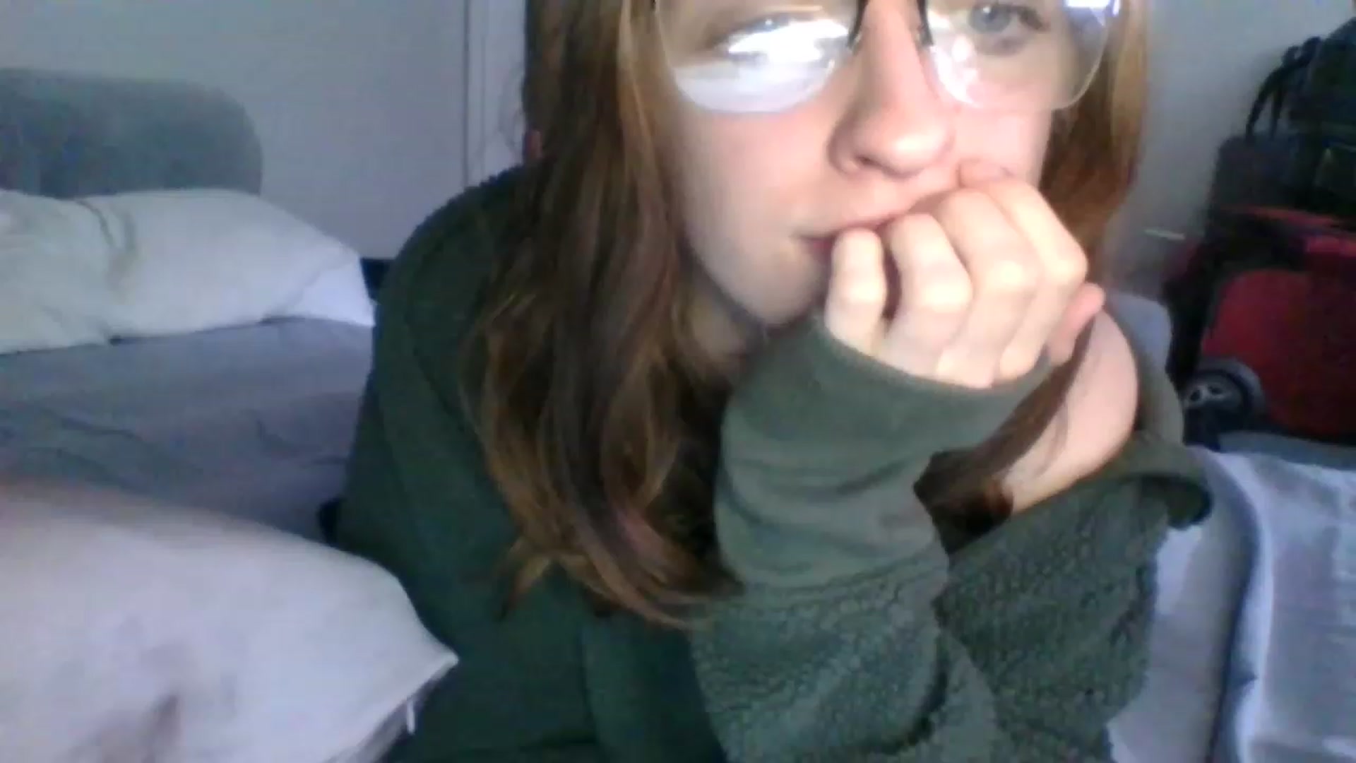 Gallery image thumbnail from LilLolaNymph's myfreecams stream on, 03/19/2023, 16:17 image 11 of 20