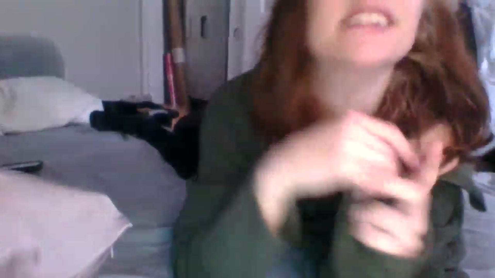 Gallery image thumbnail from LilLolaNymph's myfreecams stream on, 03/19/2023, 16:17 image 16 of 20