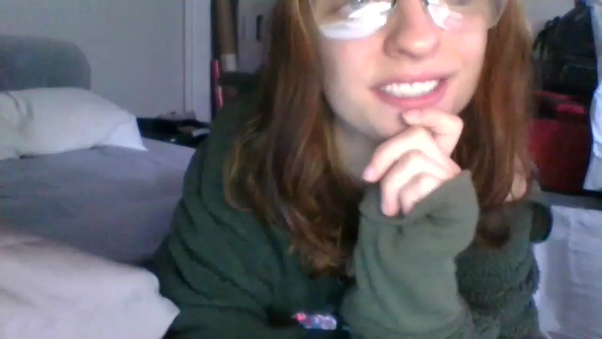 Gallery image thumbnail from LilLolaNymph's myfreecams stream on, 03/19/2023, 16:41 image 7 of 20