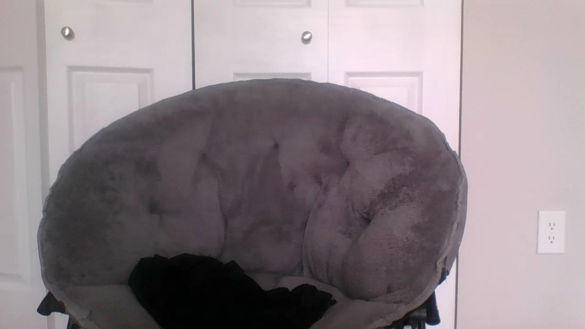 Gallery image thumbnail from LilLolaNymph's myfreecams stream on, 05/22/2023, 16:59 image 13 of 20