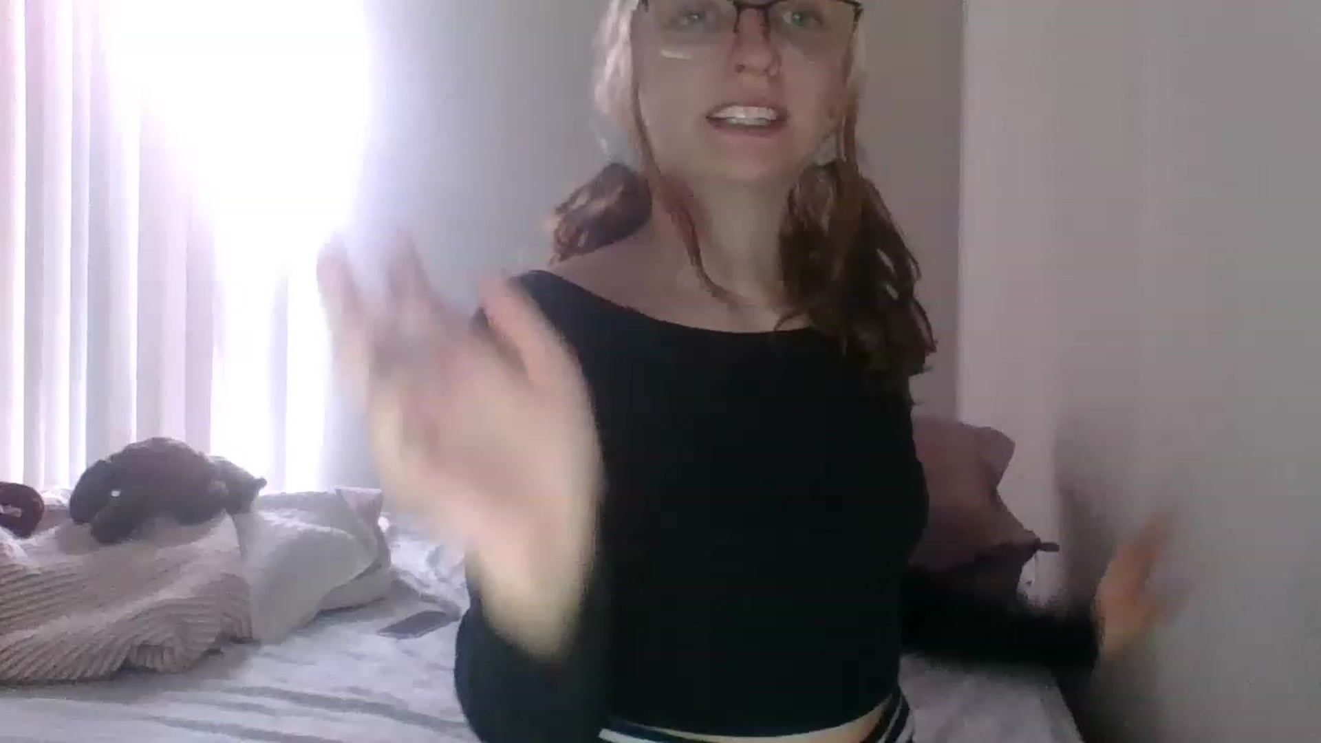 Gallery image thumbnail from LilLolaNymph's myfreecams stream on, 05/24/2023, 17:00 image 17 of 20