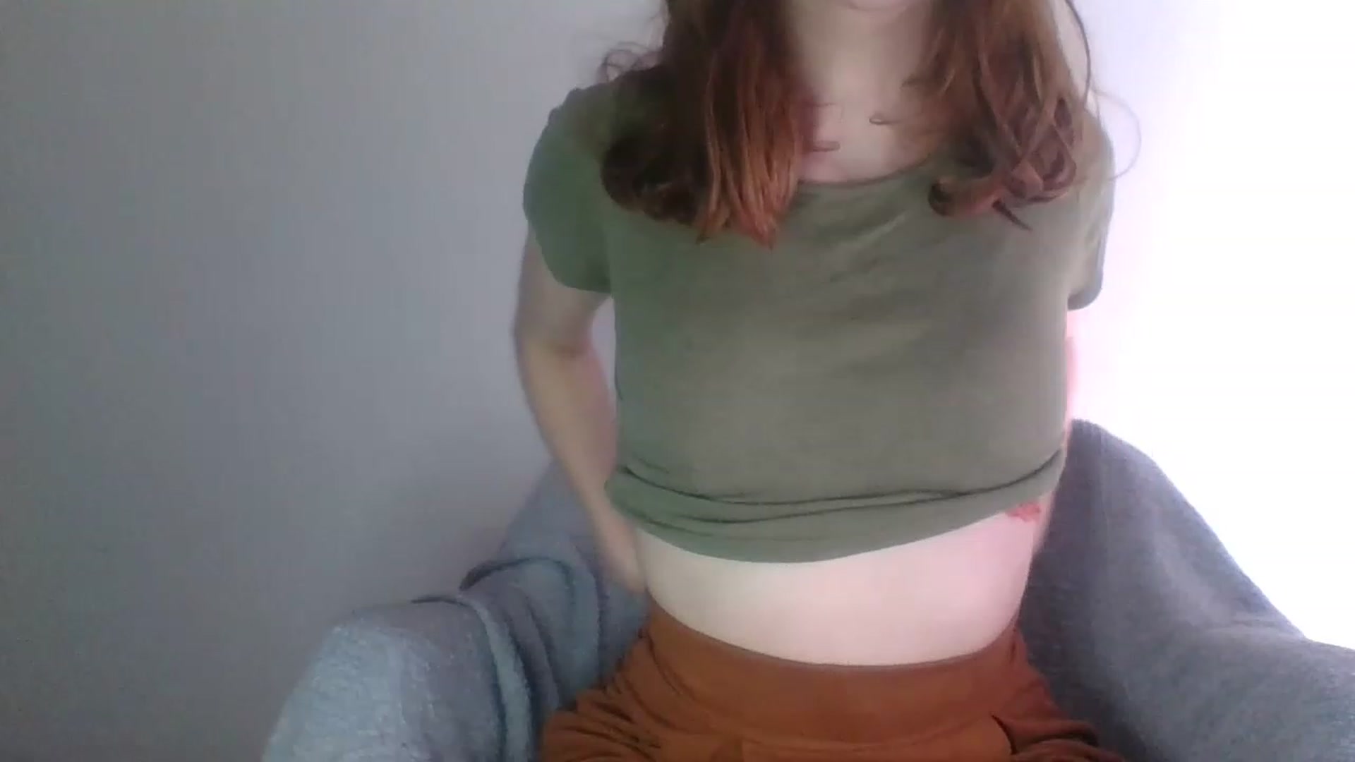 Gallery image thumbnail from LilLolaNymph's myfreecams stream on, 05/26/2023, 18:29 image 12 of 20