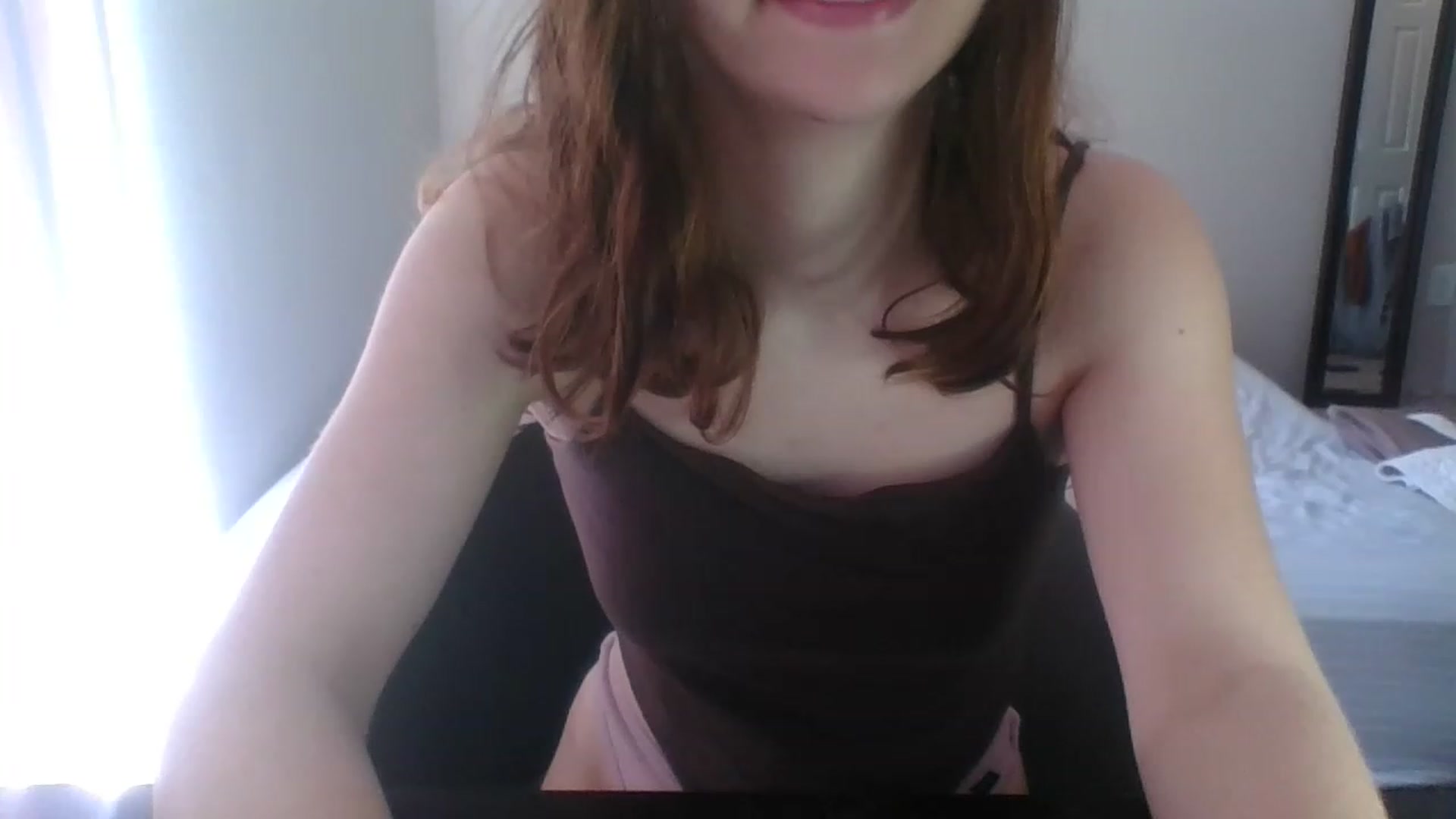 Gallery image thumbnail from LilLolaNymph's myfreecams stream on, 05/27/2023, 16:44 image 14 of 20
