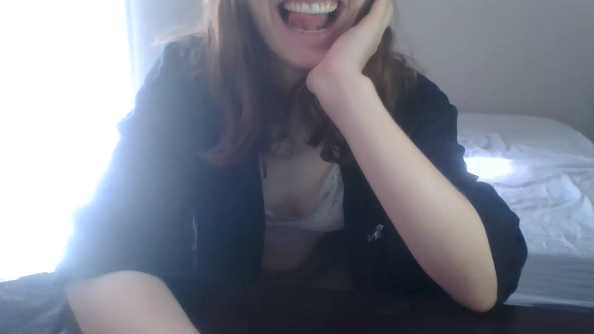 Gallery image thumbnail from LilLolaNymph's myfreecams stream on, 06/02/2023, 15:35 image 16 of 20