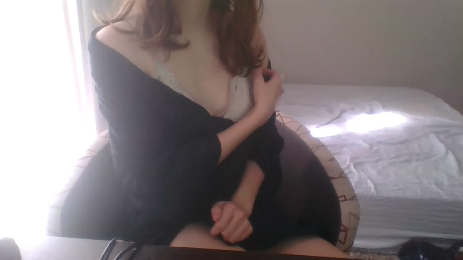 Gallery image thumbnail from LilLolaNymph's myfreecams stream on, 06/02/2023, 15:35 image 5 of 20