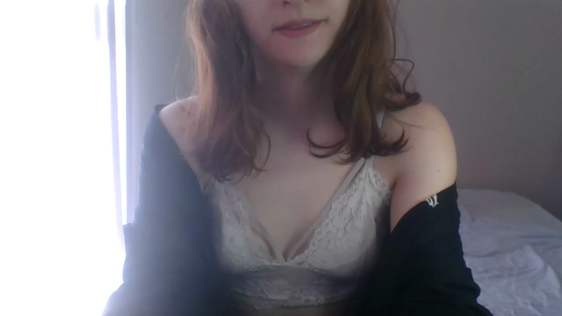 Gallery image thumbnail from LilLolaNymph's myfreecams stream on, 06/02/2023, 17:32 image 10 of 20