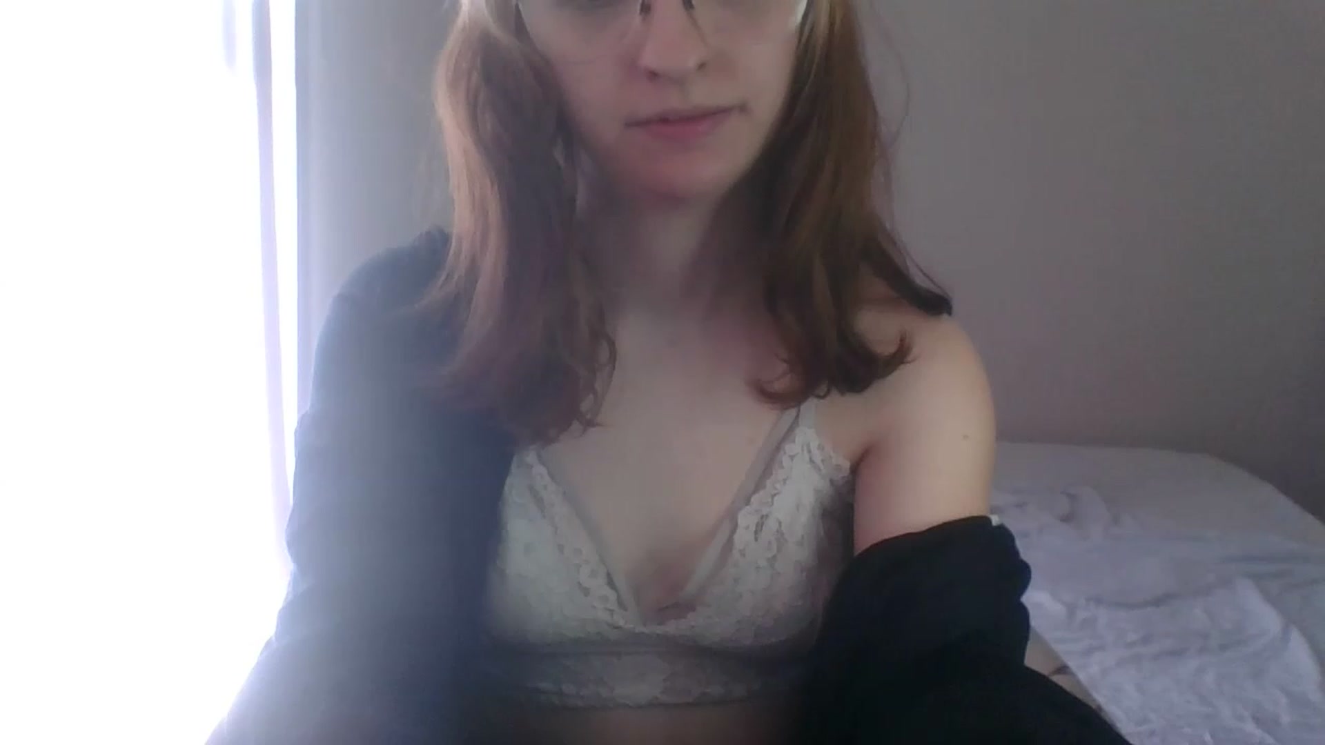 Gallery image thumbnail from LilLolaNymph's myfreecams stream on, 06/02/2023, 17:32 image 6 of 20