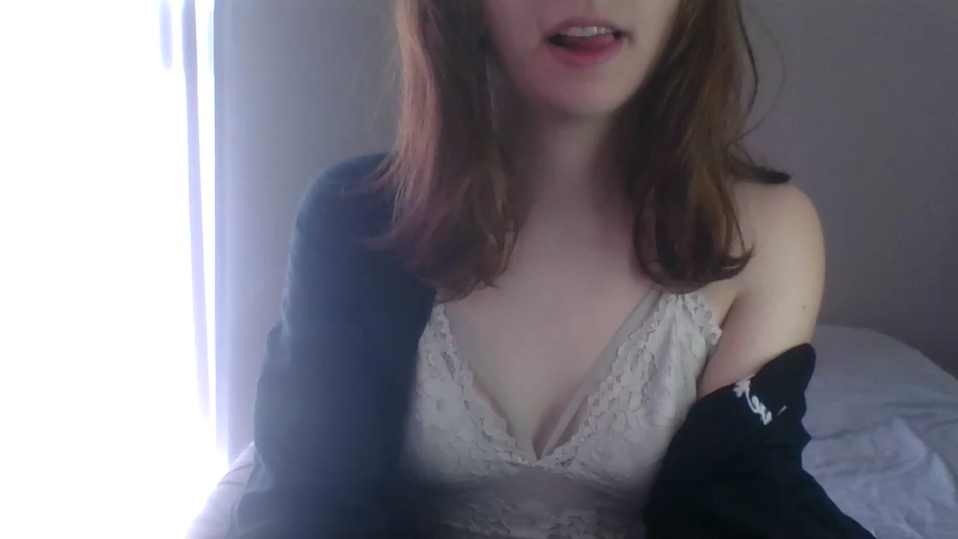 Gallery image thumbnail from LilLolaNymph's myfreecams stream on, 06/02/2023, 17:32 image 9 of 20