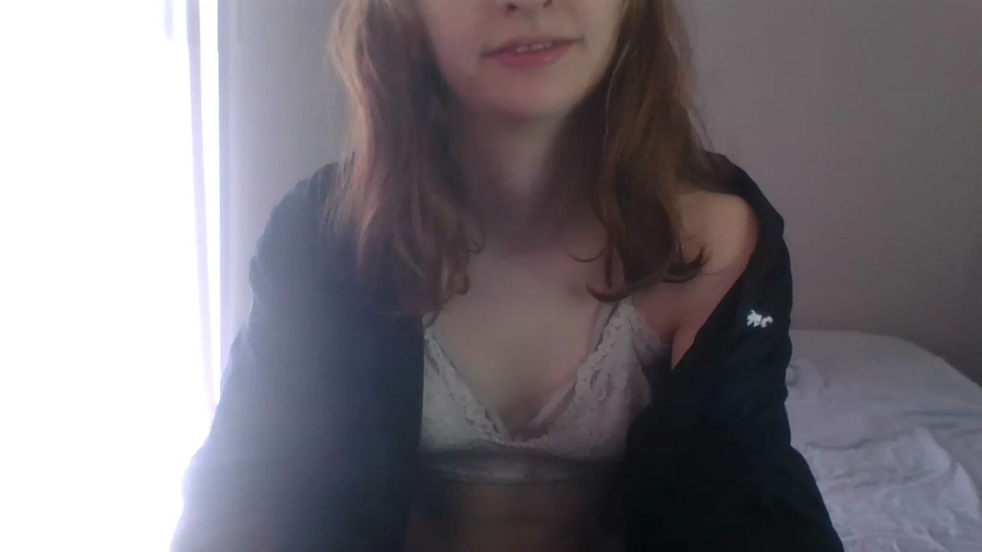 Gallery image thumbnail from LilLolaNymph's myfreecams stream on, 06/02/2023, 17:32 image 3 of 20