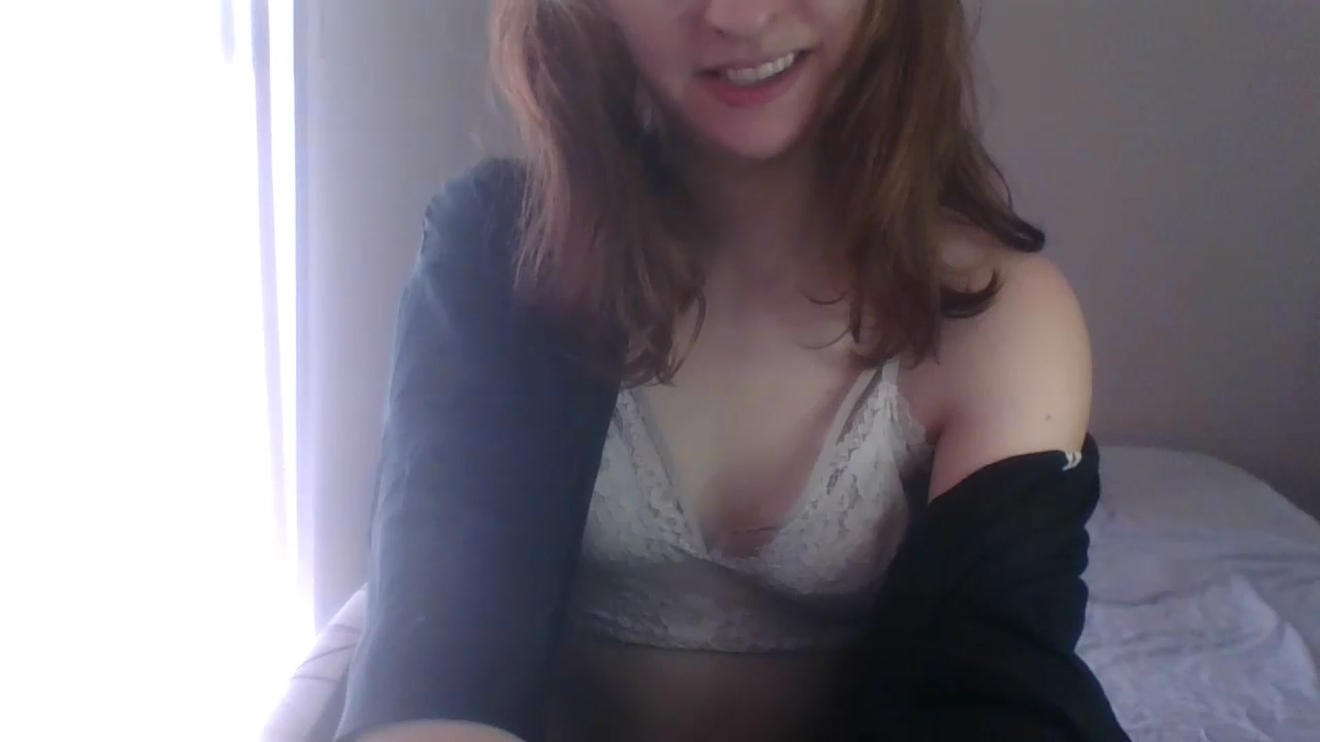 Gallery image thumbnail from LilLolaNymph's myfreecams stream on, 06/02/2023, 17:32 image 4 of 20