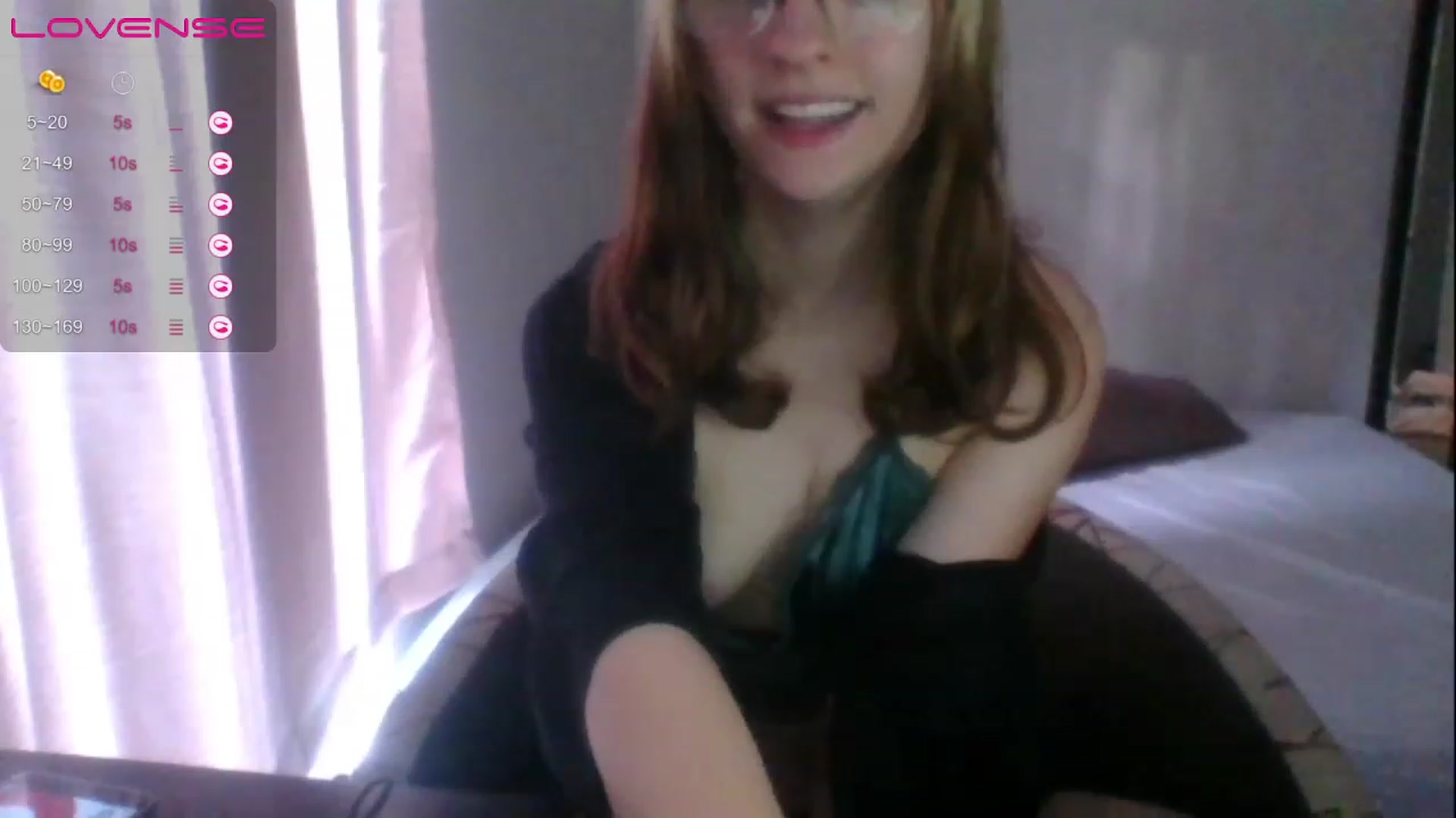 Gallery image thumbnail from LilLolaNymph's myfreecams stream on, 06/08/2023, 13:04 image 6 of 20