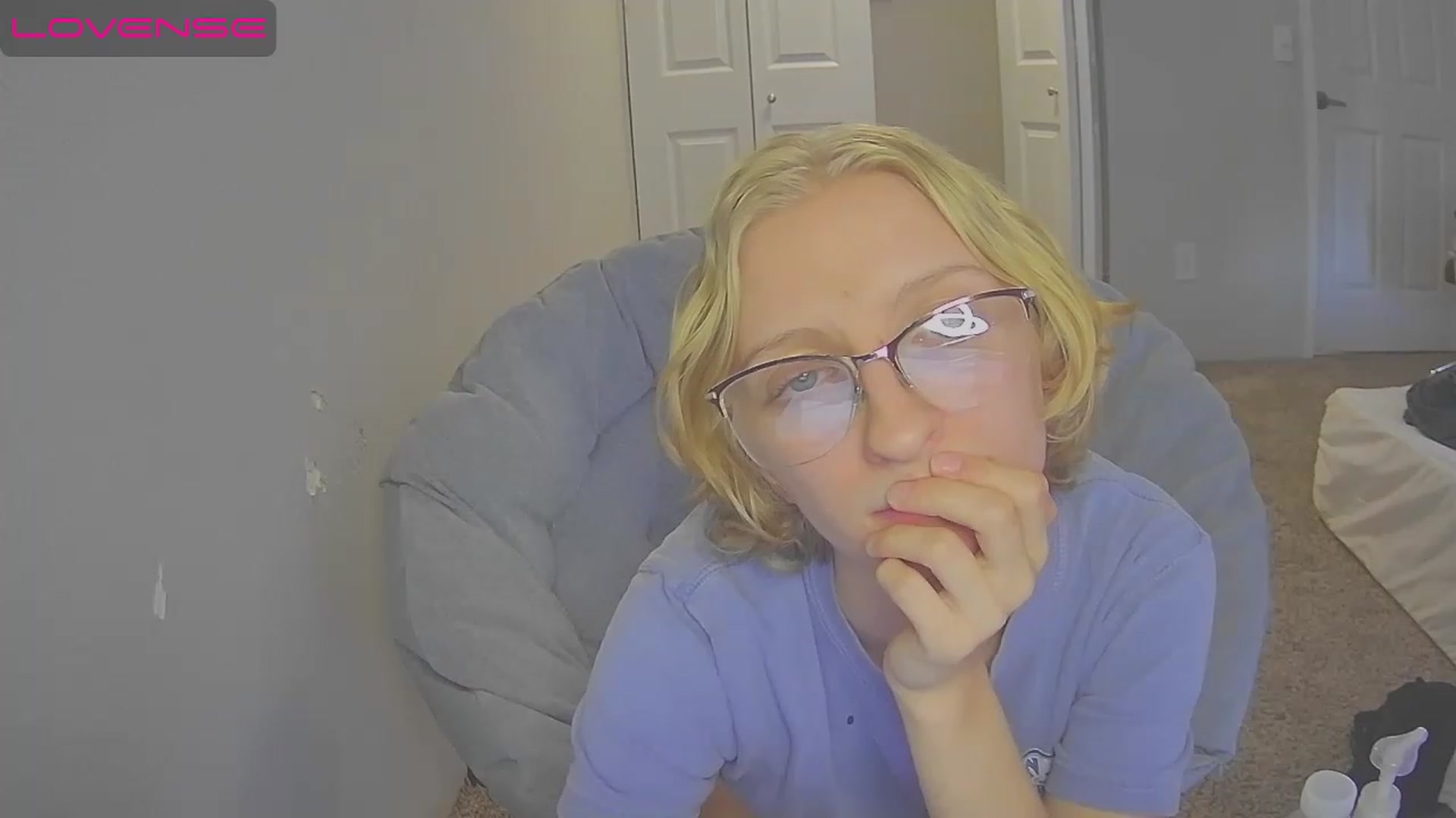 Gallery image thumbnail from LilLolaNymph's myfreecams stream on, 08/16/2023, 23:23 image 15 of 20