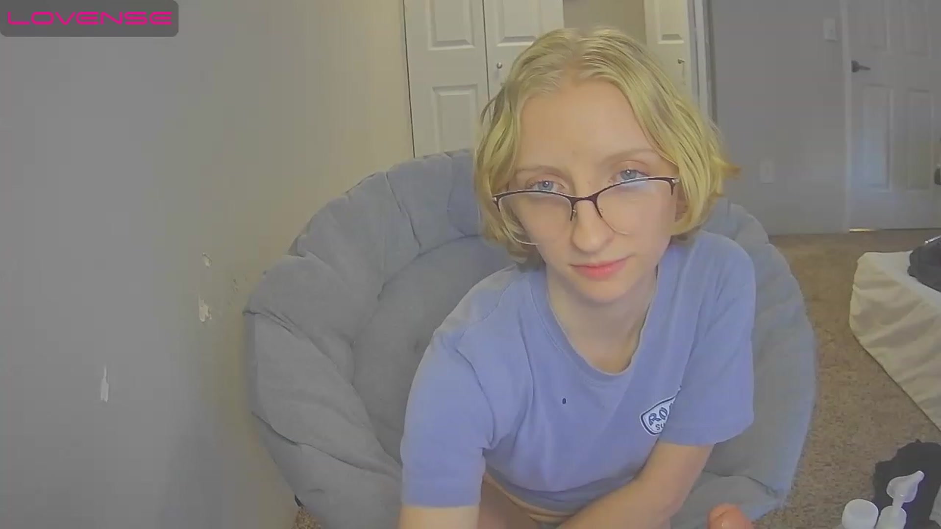 Gallery image thumbnail from LilLolaNymph's myfreecams stream on, 08/16/2023, 23:23 image 16 of 20