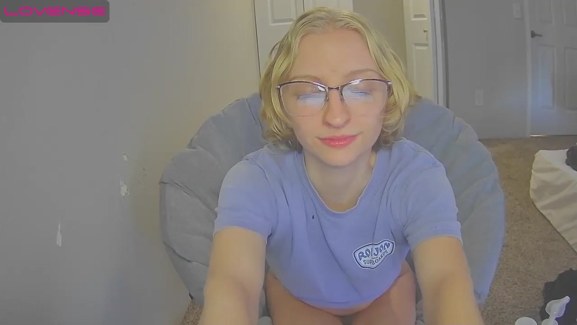 Gallery image thumbnail from LilLolaNymph's myfreecams stream on, 08/16/2023, 23:23 image 4 of 20