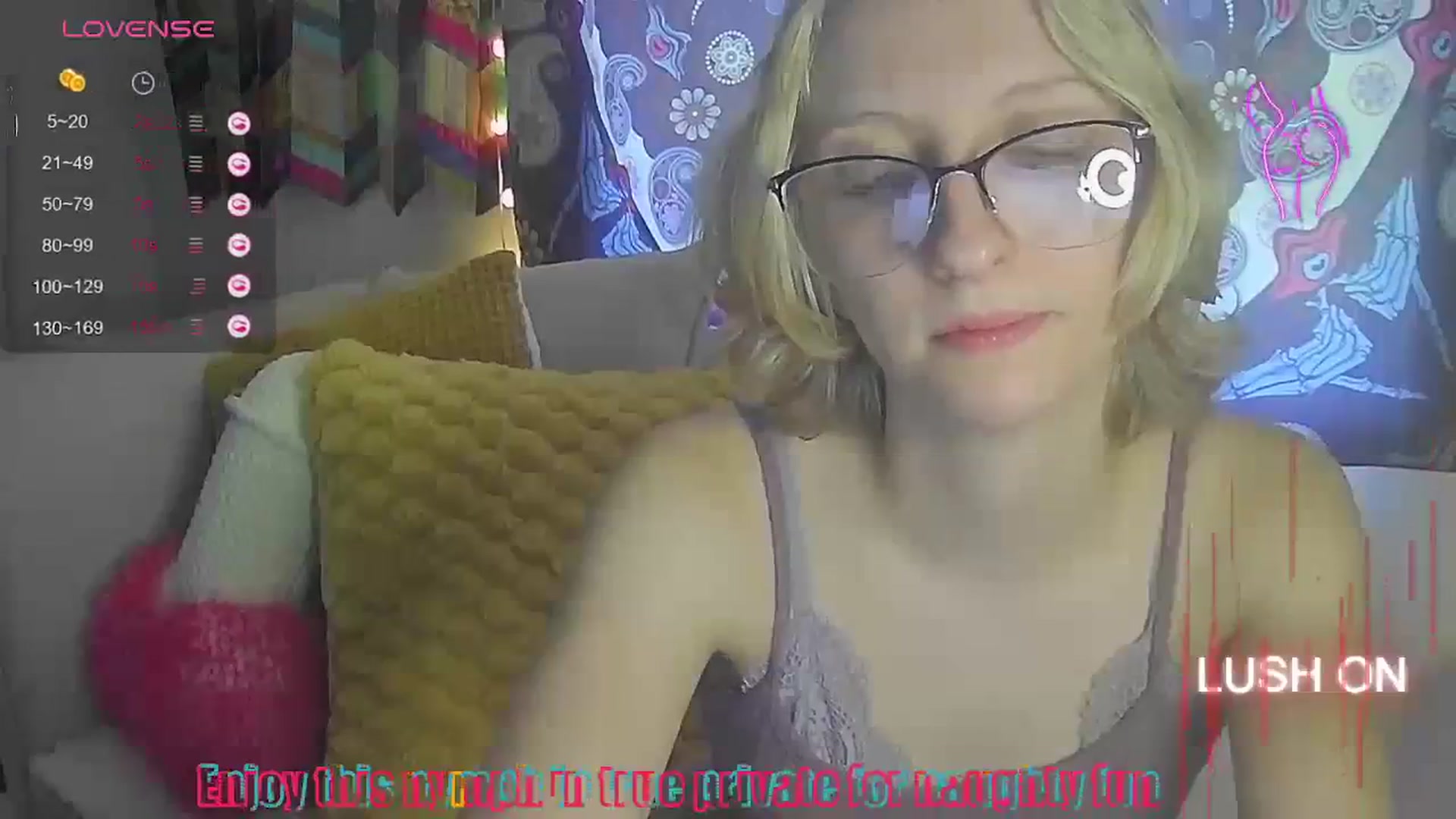Gallery image thumbnail from LilLolaNymph's myfreecams stream on, 10/08/2023, 15:32 image 15 of 20