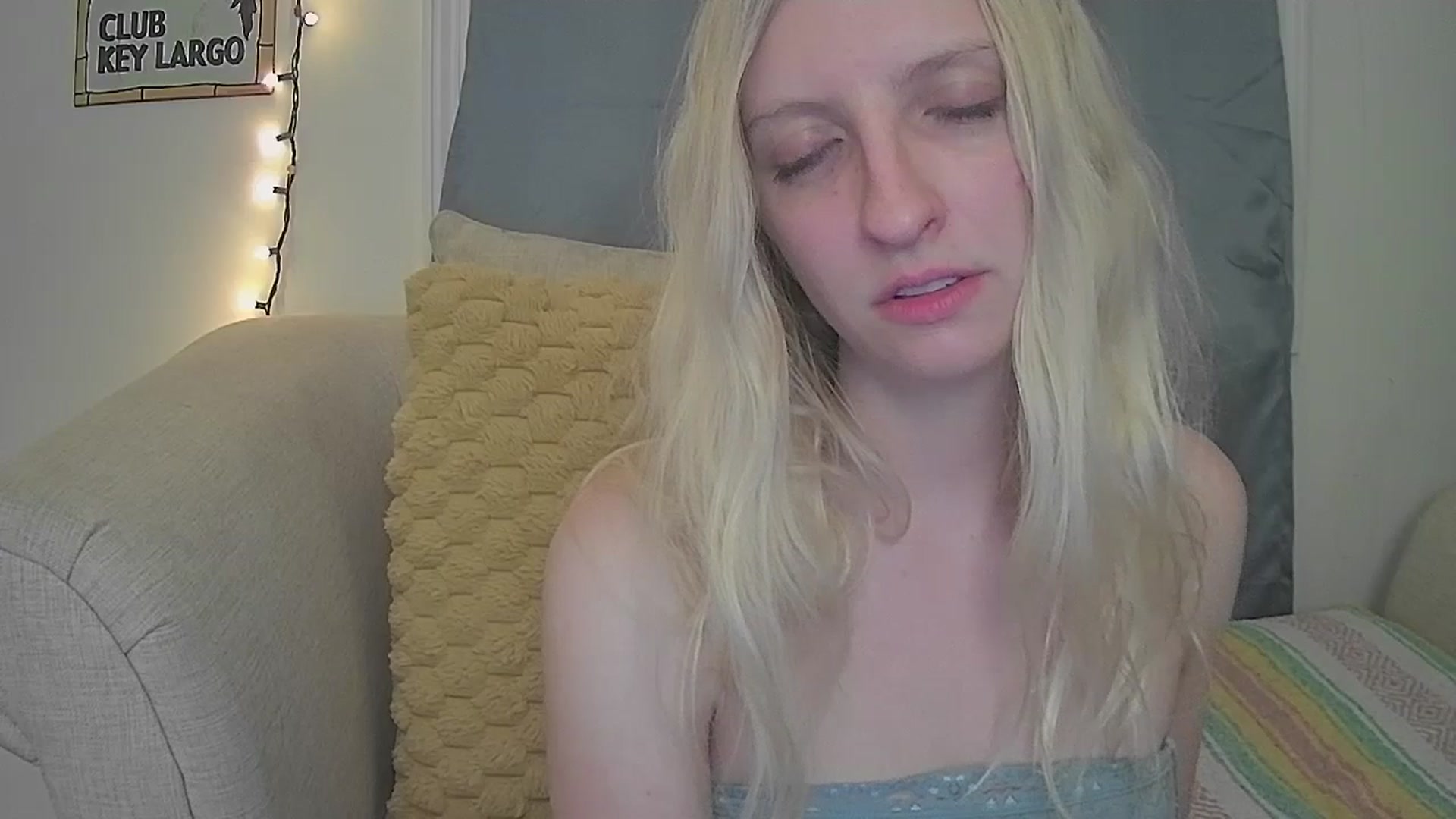 Gallery image thumbnail from LilLolaNymph's myfreecams stream on, 09/11/2025, 09:37 image 9 of 20