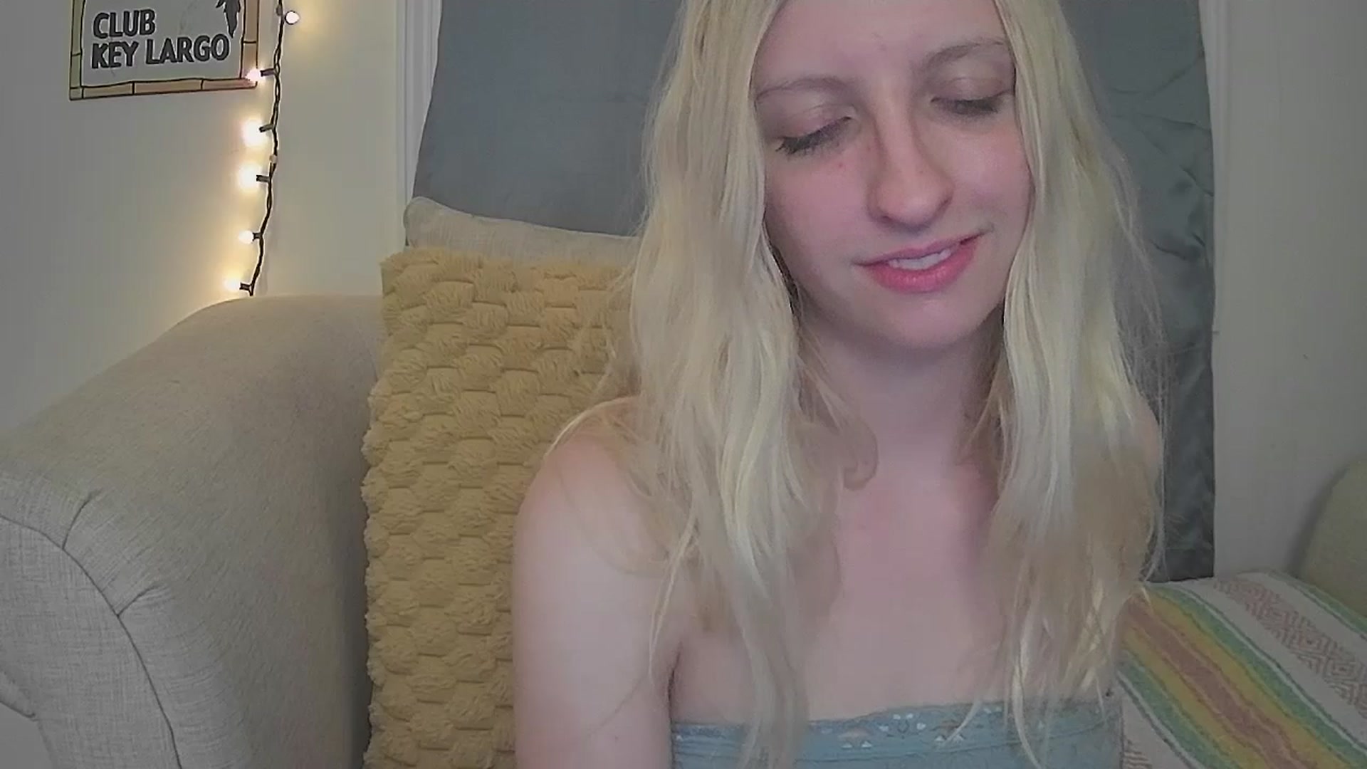 Gallery image thumbnail from LilLolaNymph's myfreecams stream on, 09/11/2025, 09:37 image 8 of 20