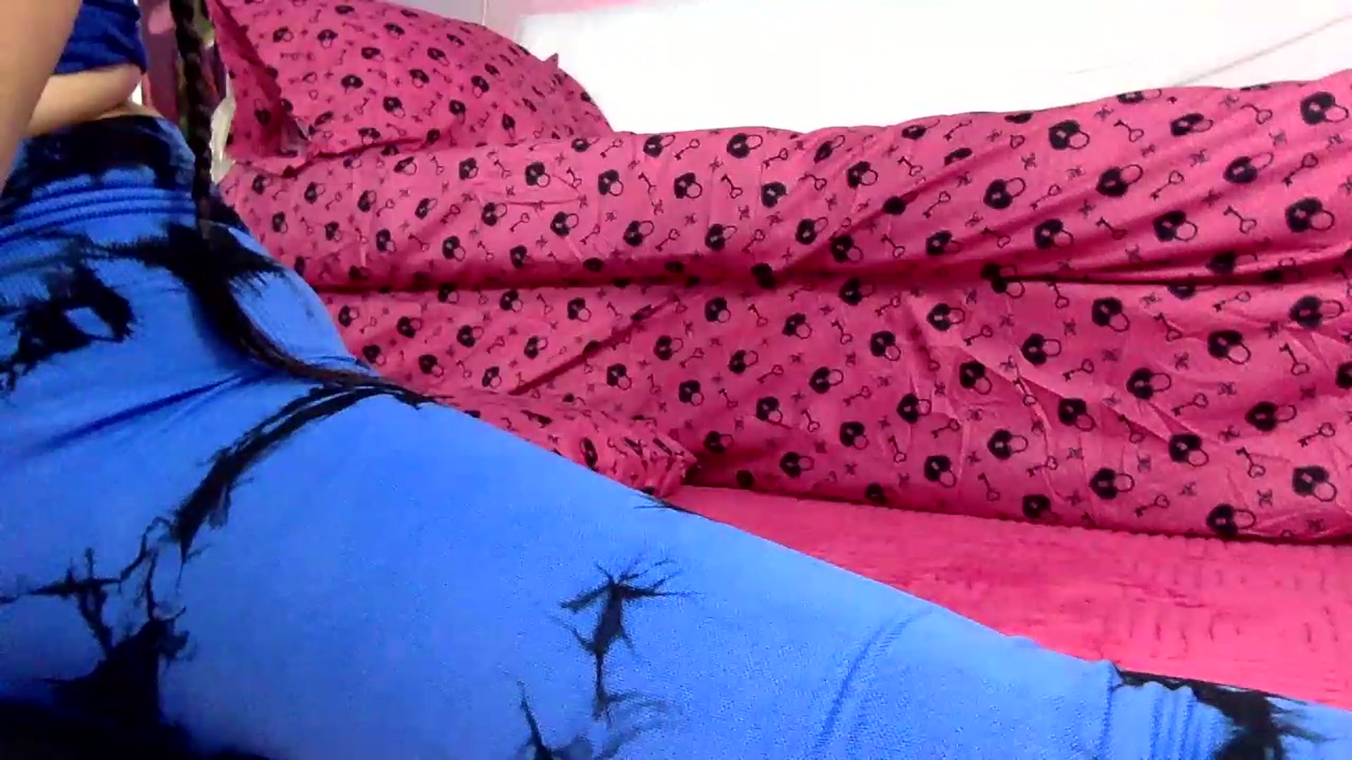 Gallery image thumbnail from LilLunaxoxo's myfreecams stream on, 08/08/2026, 09:47 image 7 of 20