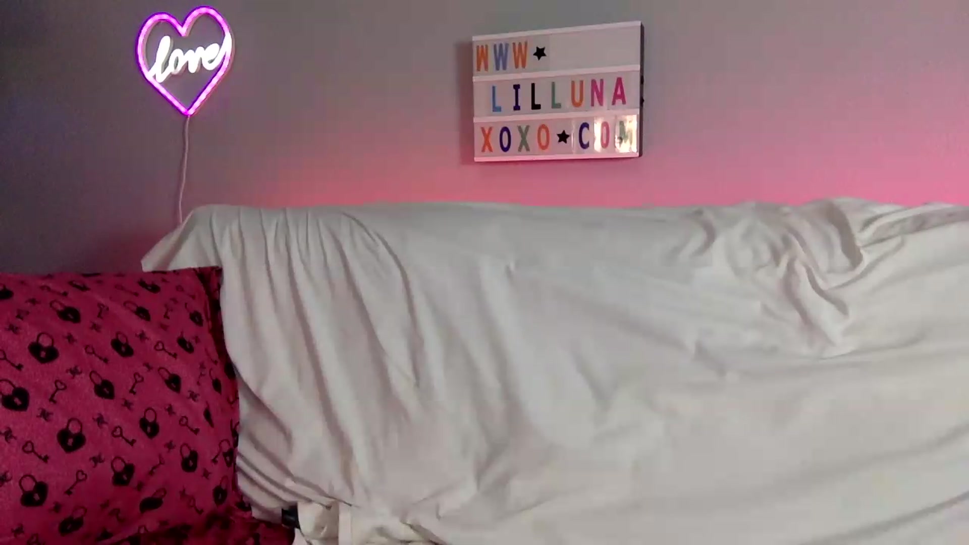 Gallery image thumbnail from LilLunaxoxo's myfreecams stream on, 08/14/2026, 12:39 image 20 of 20