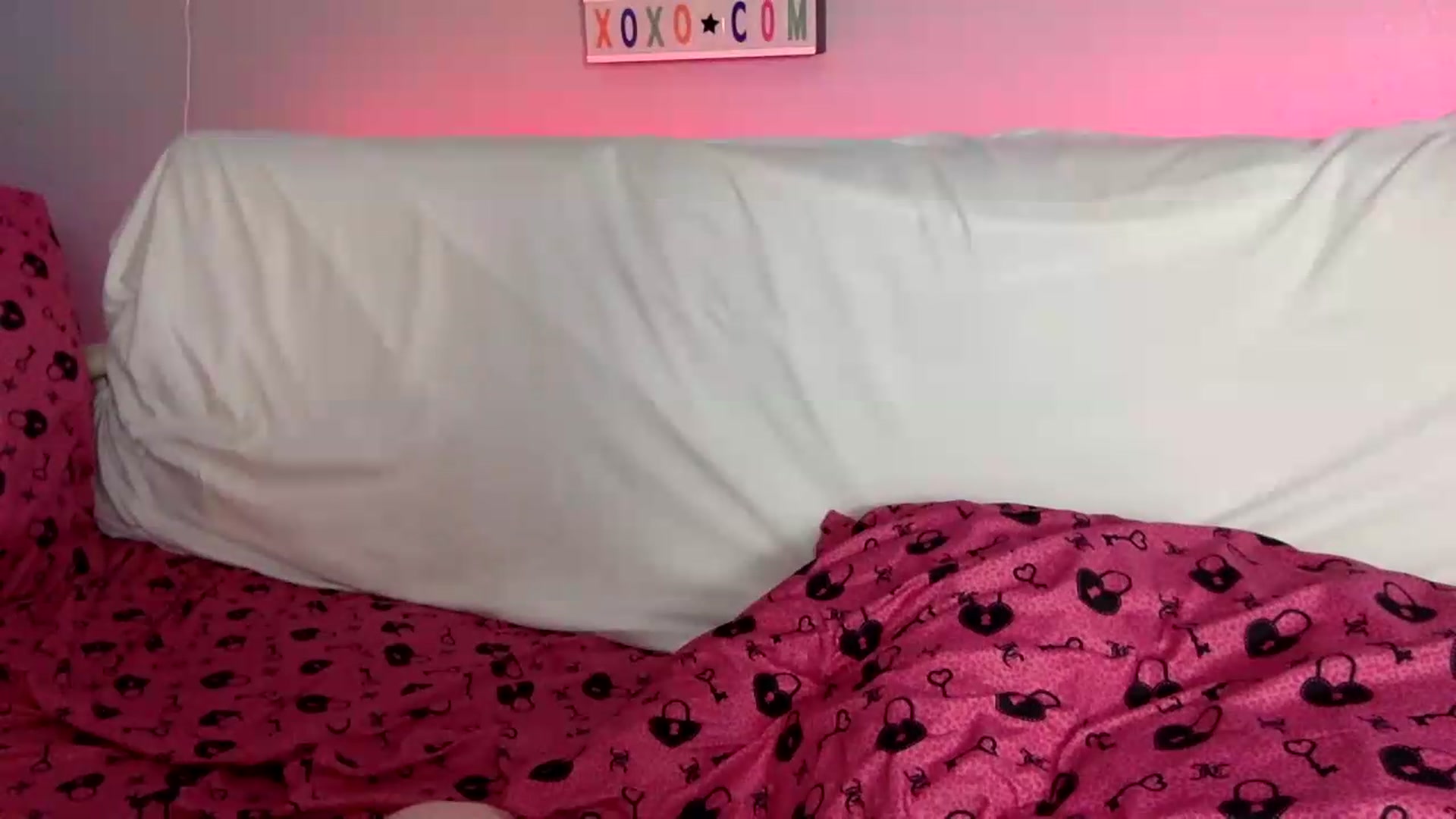 Gallery image thumbnail from LilLunaxoxo's myfreecams stream on, 08/15/2026, 11:02 image 9 of 20