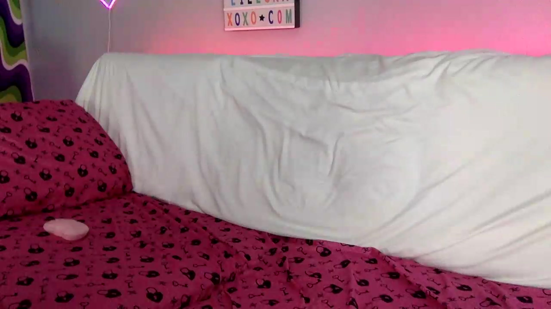 Gallery image thumbnail from LilLunaxoxo's myfreecams stream on, 08/16/2026, 09:26 image 8 of 20