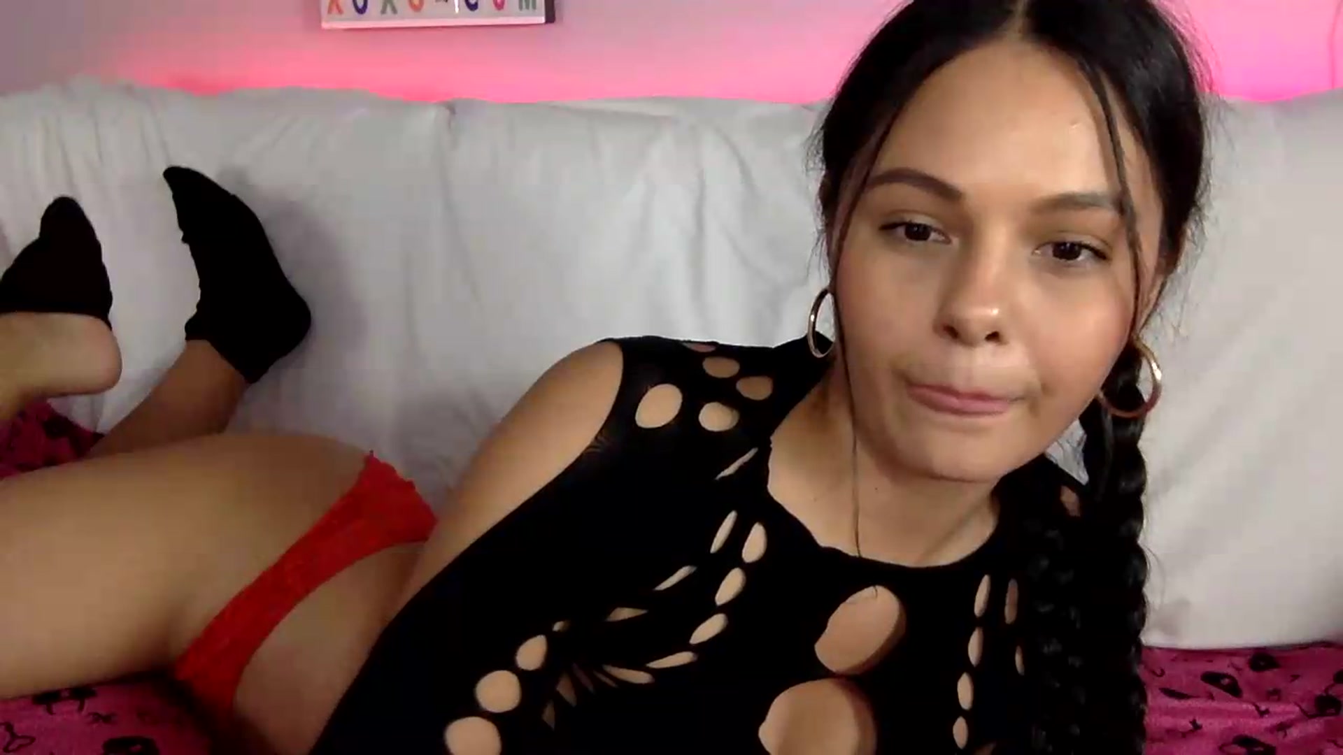 Gallery image thumbnail from LilLunaxoxo's myfreecams stream on, 08/17/2026, 11:04 image 16 of 20