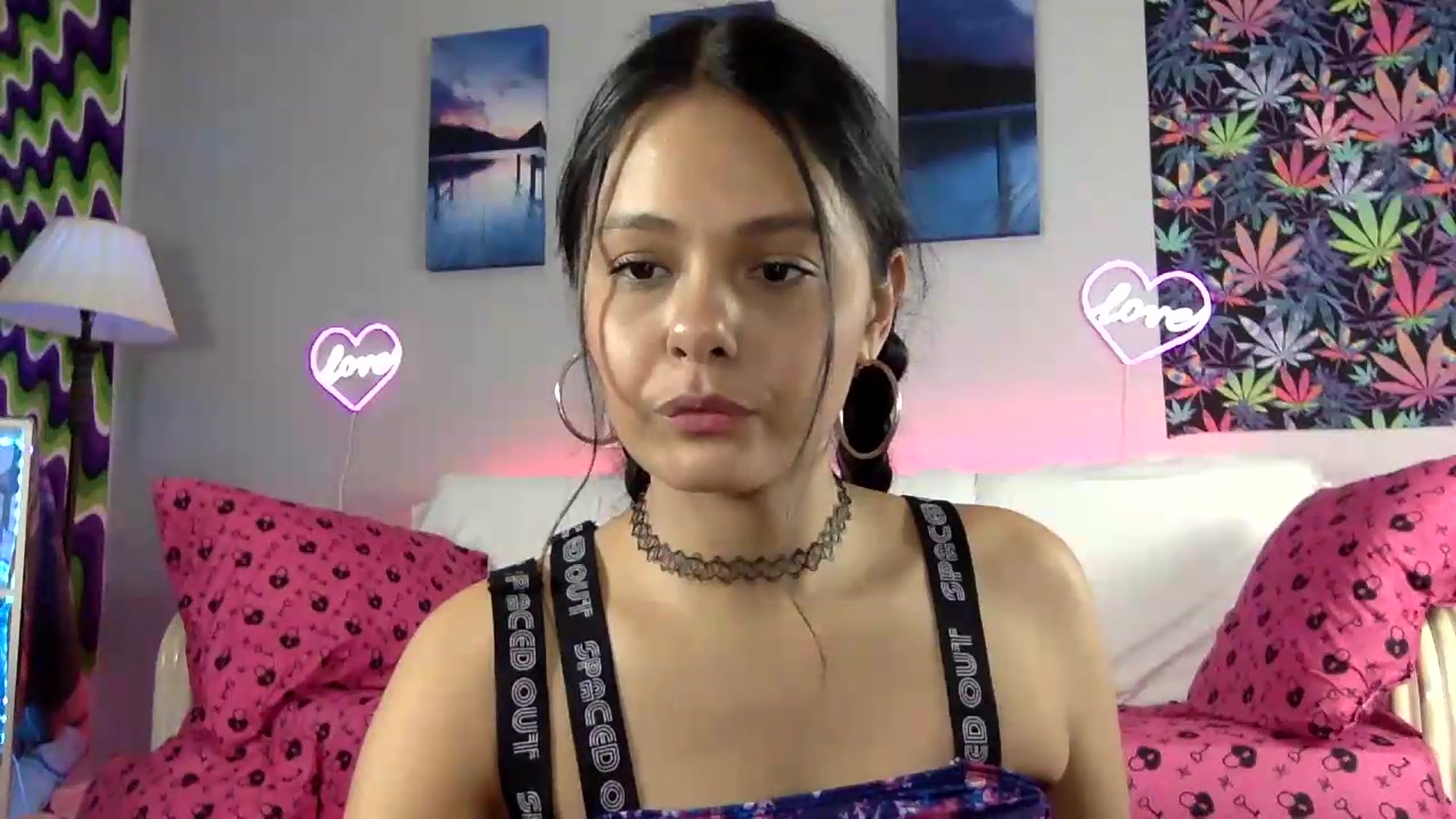 Gallery image thumbnail from LilLunaxoxo's myfreecams stream on, 08/20/2026, 12:01 image 8 of 20