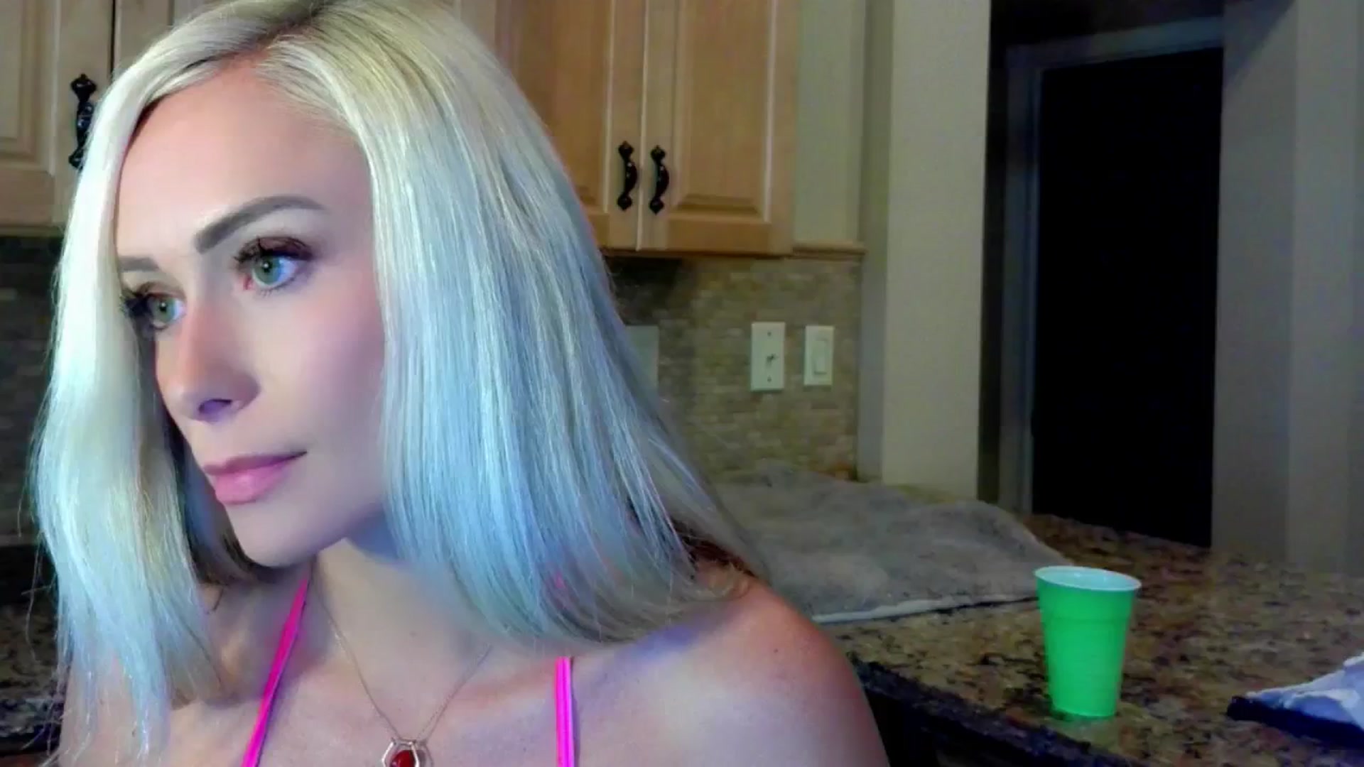 Gallery image thumbnail from LilMisbehavin's myfreecams stream on, 08/03/2024, 23:16 image 1 of 20