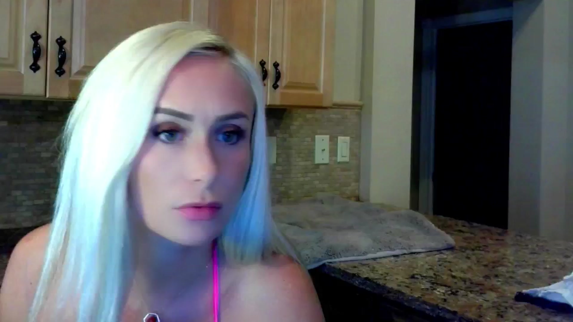 Gallery image thumbnail from LilMisbehavin's myfreecams stream on, 08/03/2024, 23:16 image 5 of 20