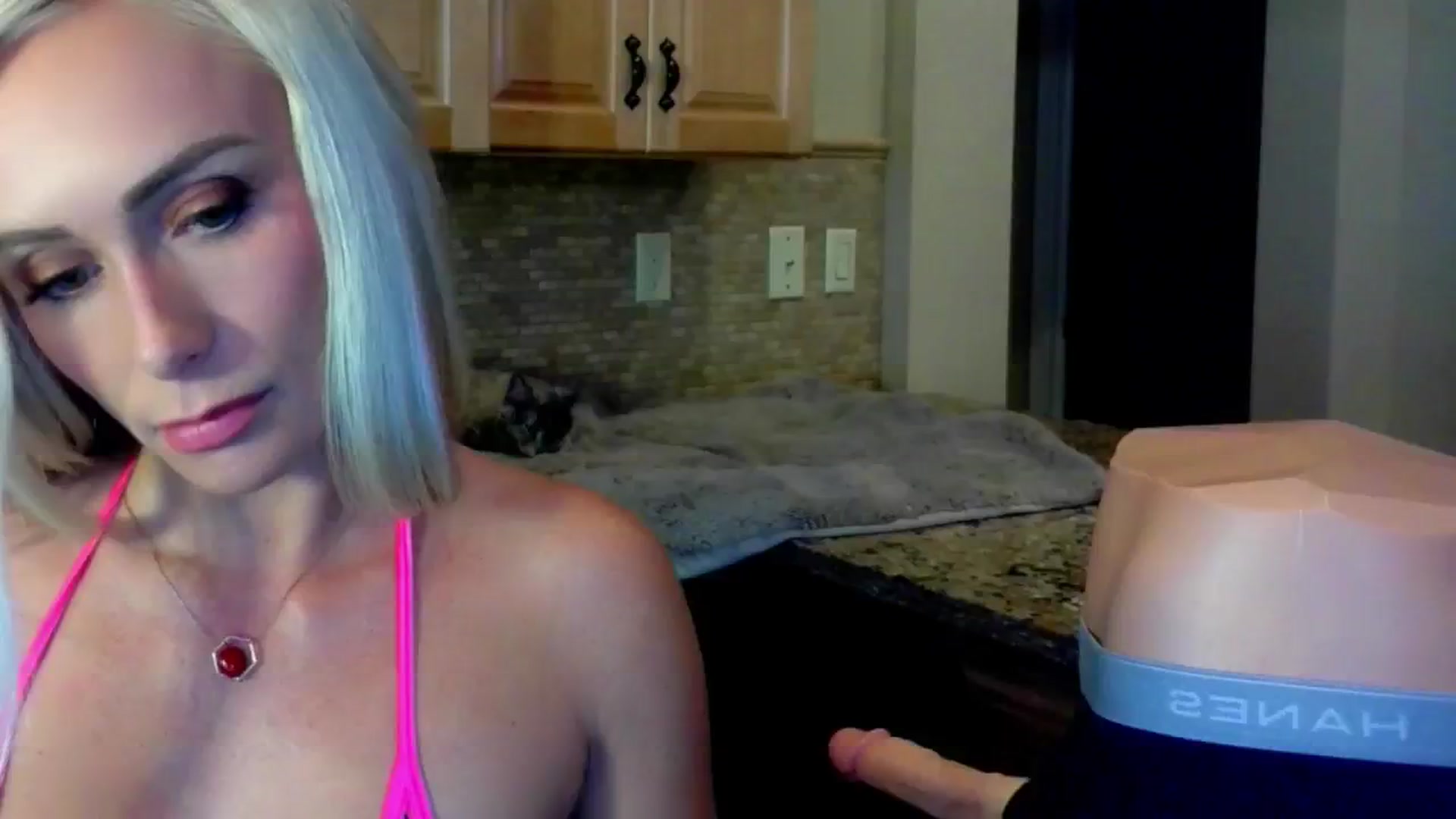 Gallery image thumbnail from LilMisbehavin's myfreecams stream on, 08/04/2024, 01:37 image 8 of 20
