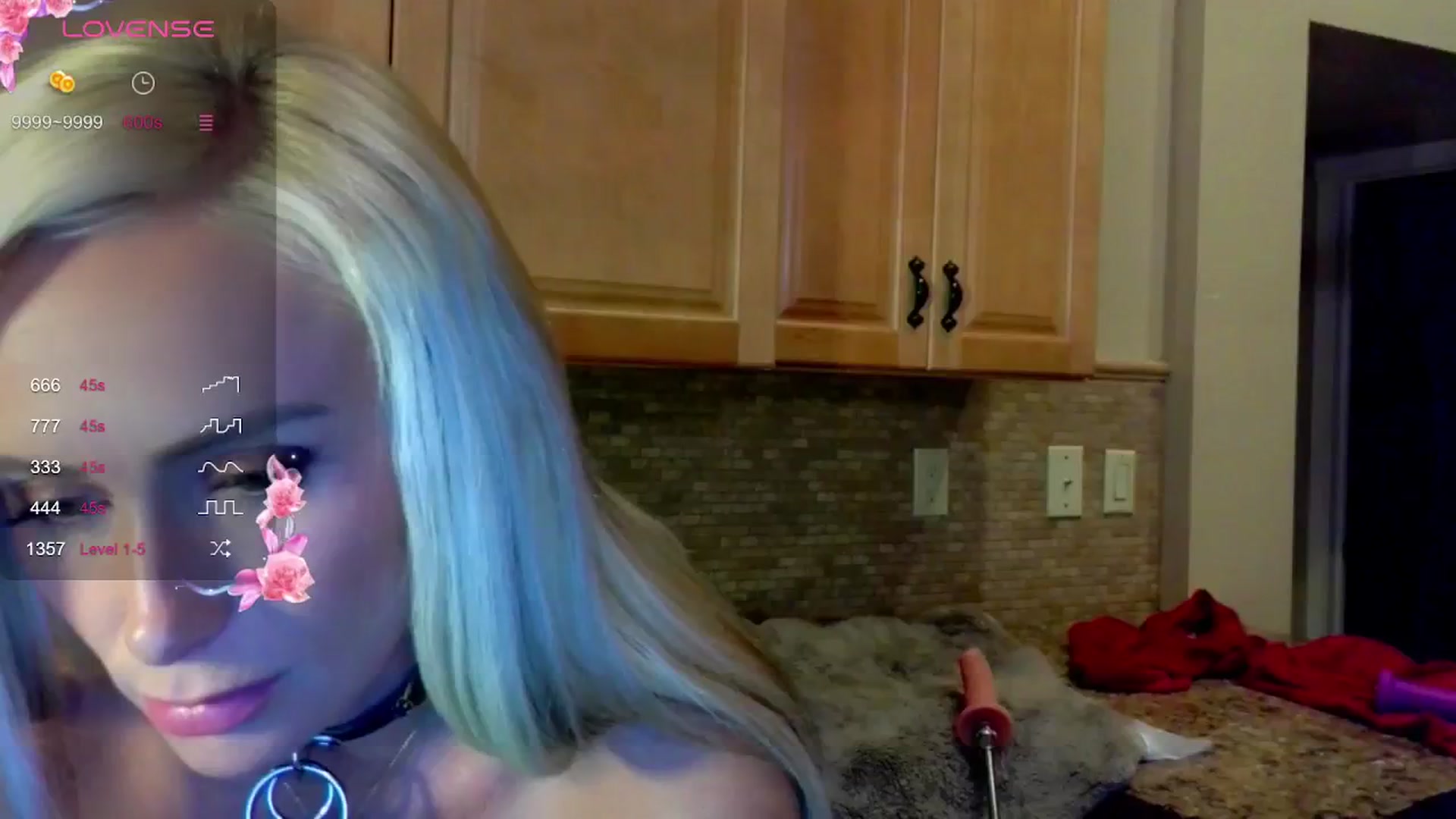 Gallery image thumbnail from LilMisbehavin's myfreecams stream on, 08/04/2024, 05:51 image 1 of 20