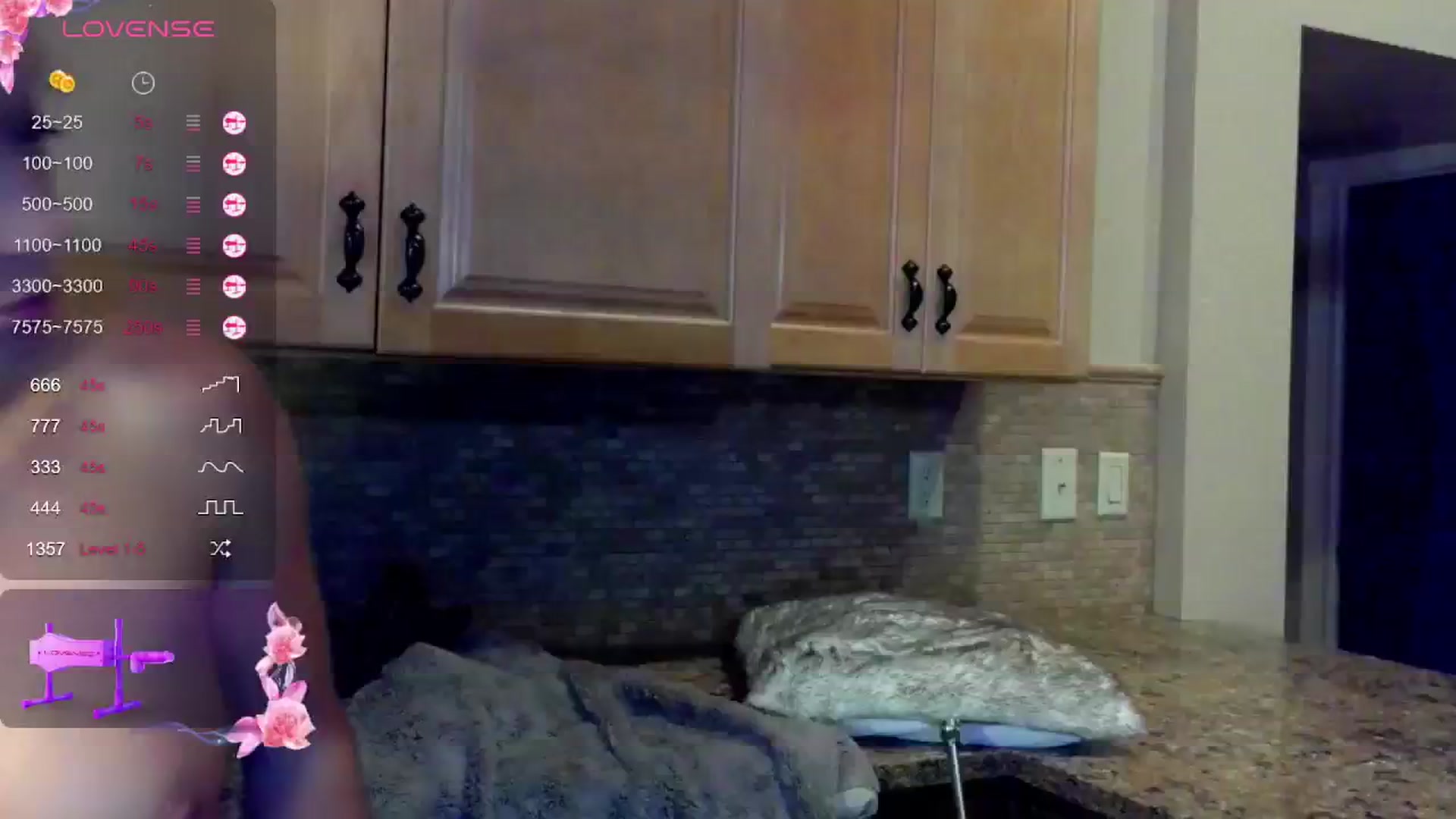 Gallery image thumbnail from LilMisbehavin's myfreecams stream on, 08/04/2024, 08:21 image 1 of 20
