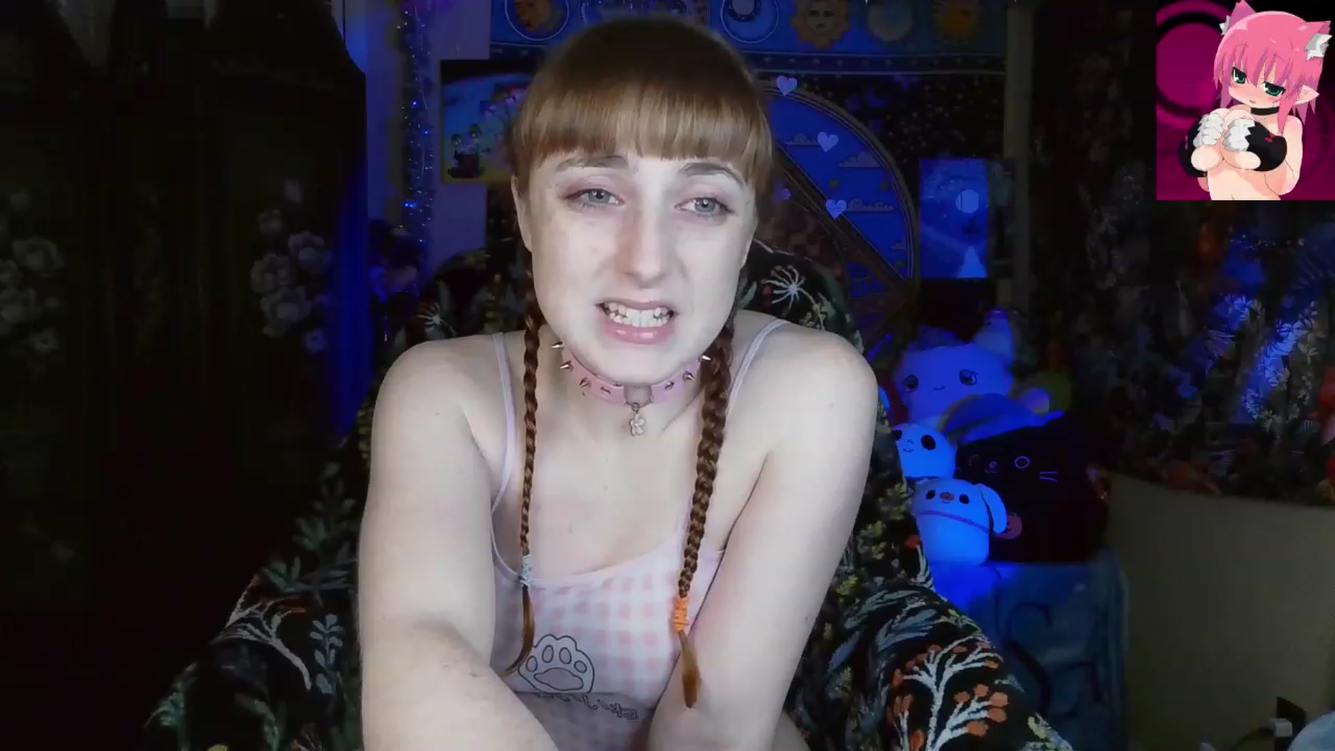 Gallery image thumbnail from LilRedFlower's myfreecams stream on, 02/13/2023, 03:10 image 11 of 20