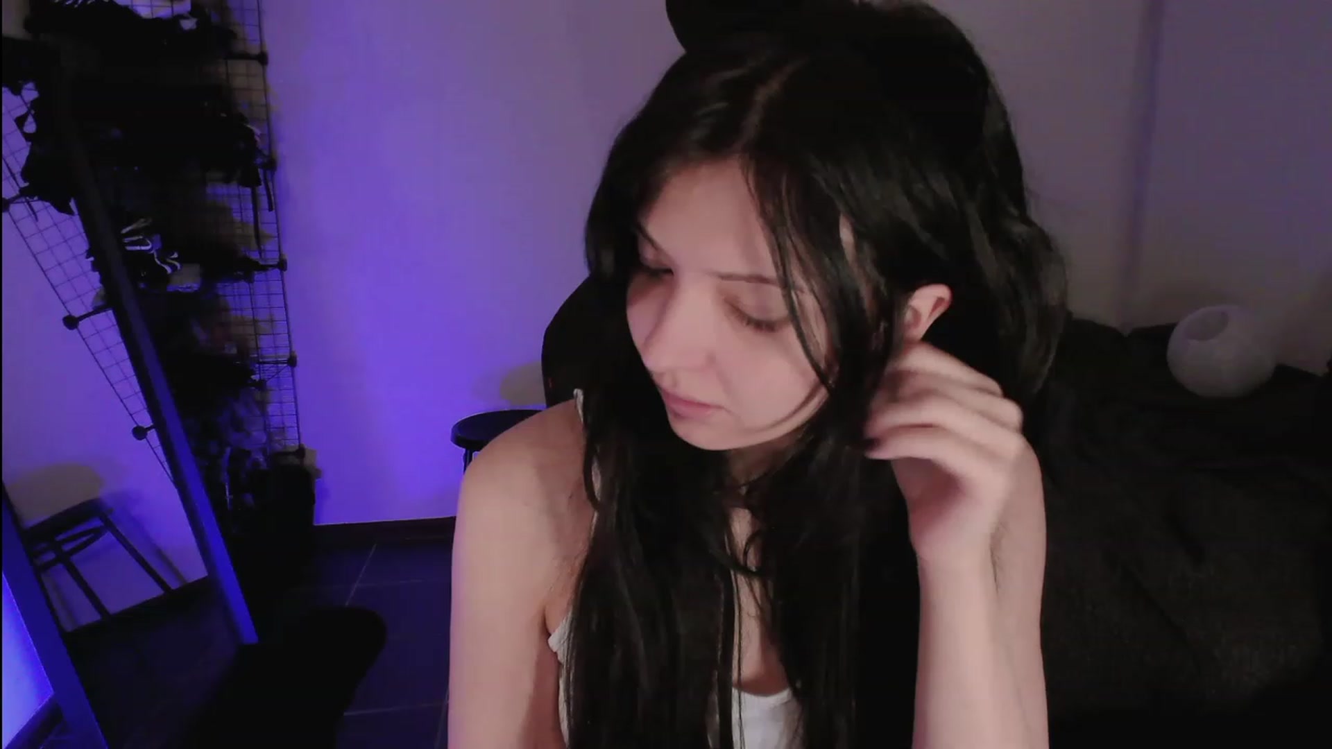 Gallery image thumbnail from LilSmeller's myfreecams stream on, 05/26/2023, 05:44 image 10 of 20