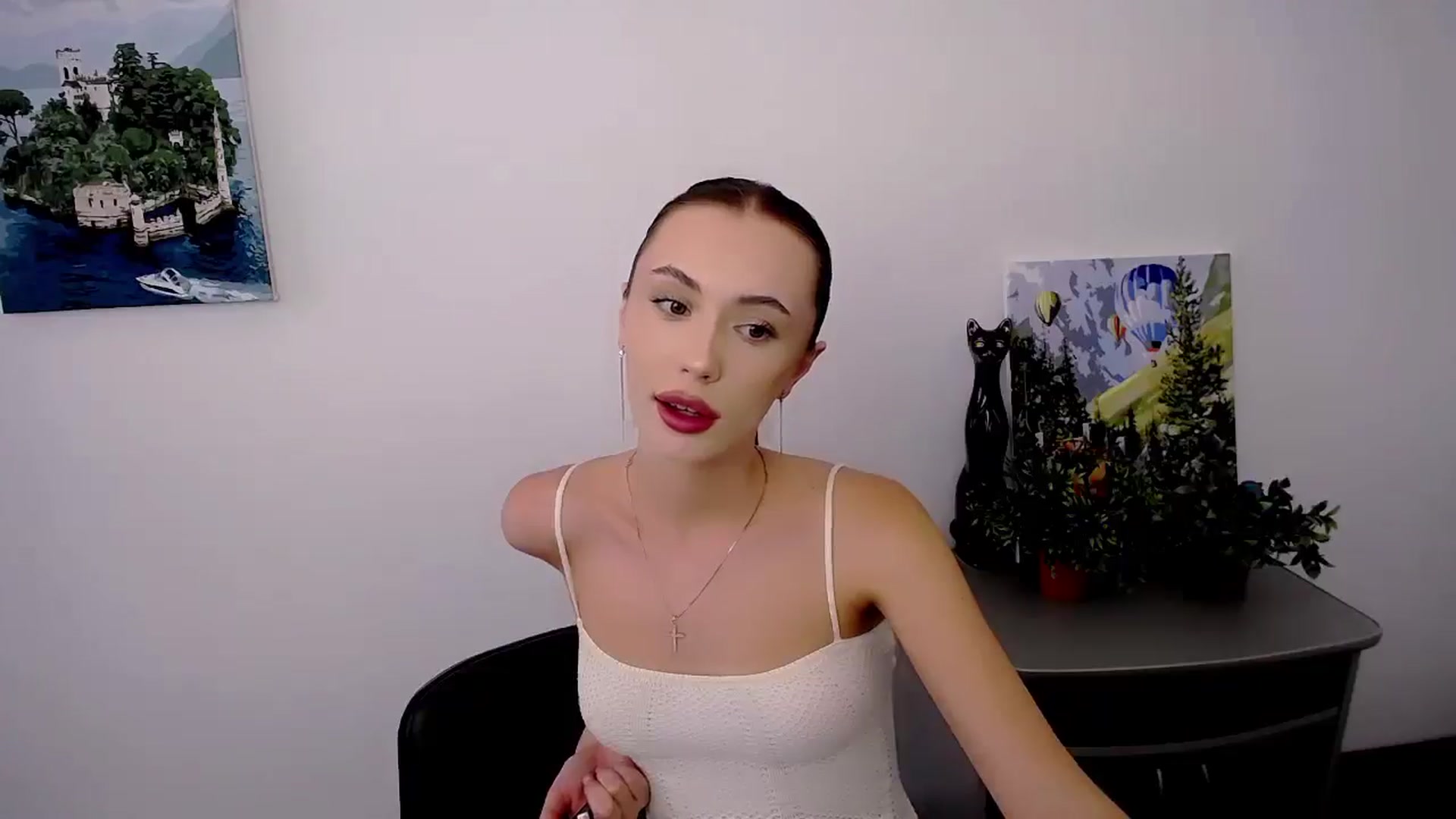 Gallery image thumbnail from LilSpicy's myfreecams stream on, 08/03/2025, 14:28 image 16 of 20
