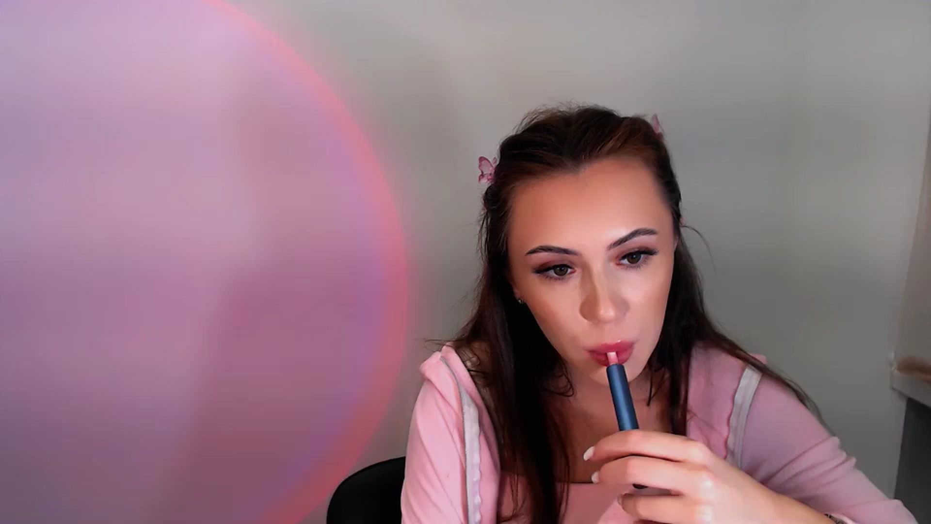 Gallery image thumbnail from LilSpicy's myfreecams stream on, 11/16/2025, 19:10 image 1 of 20