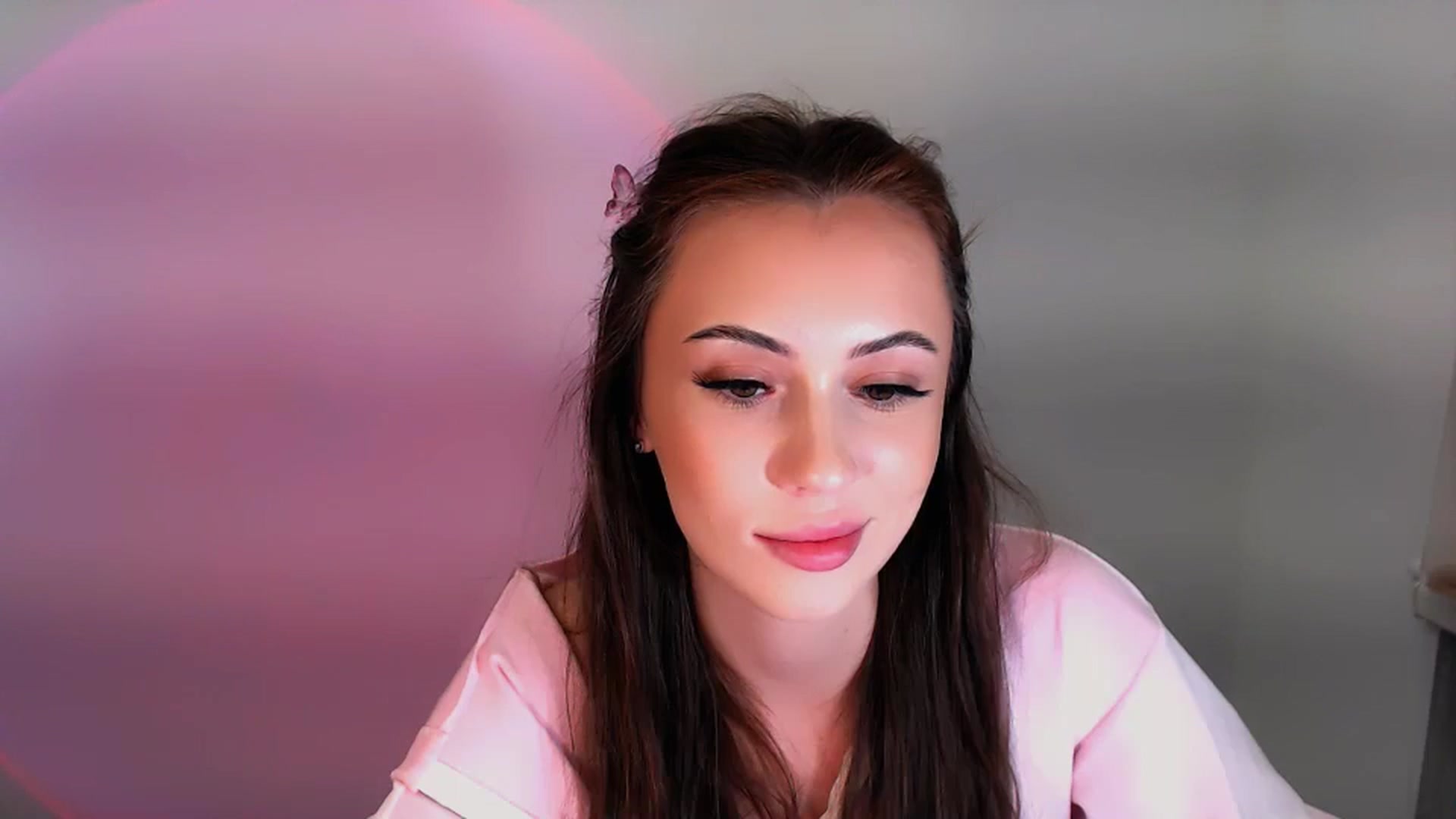 Gallery image thumbnail from LilSpicy's myfreecams stream on, 11/16/2025, 19:10 image 16 of 20