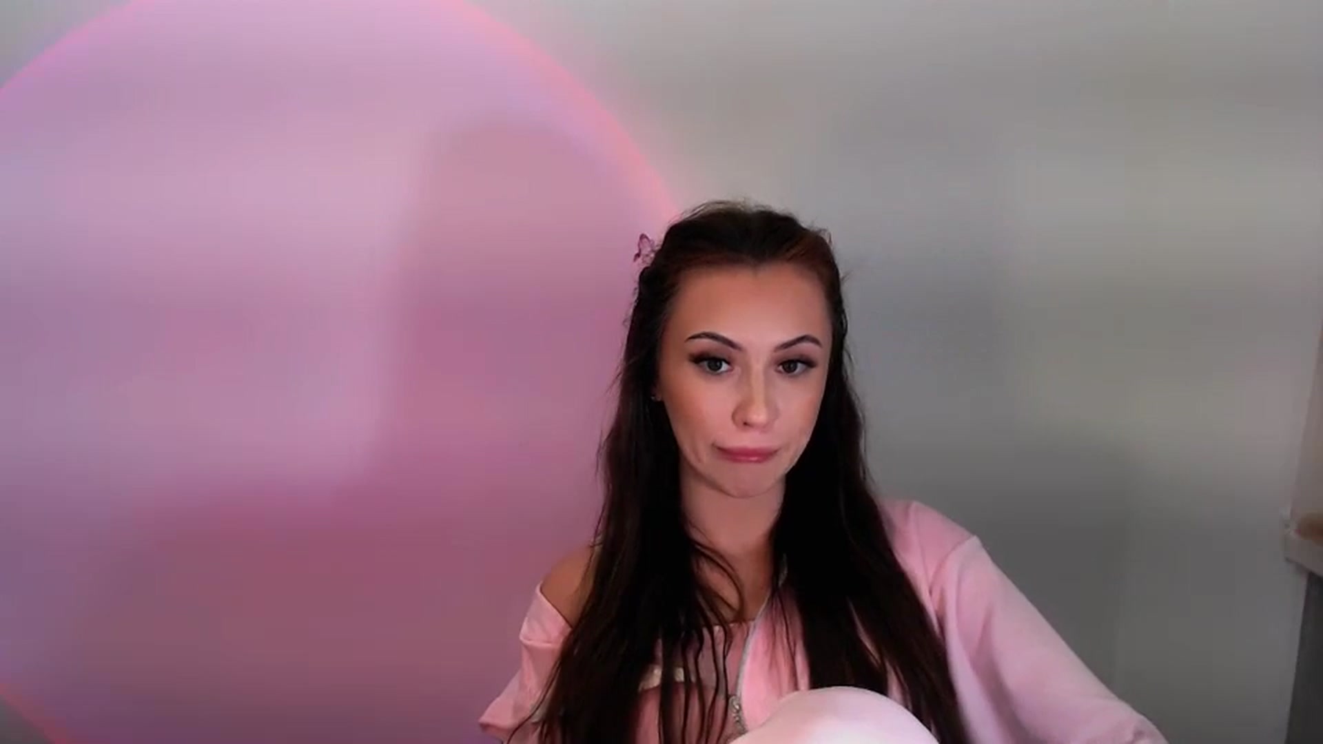 Gallery image thumbnail from LilSpicy's myfreecams stream on, 11/16/2025, 19:10 image 17 of 20