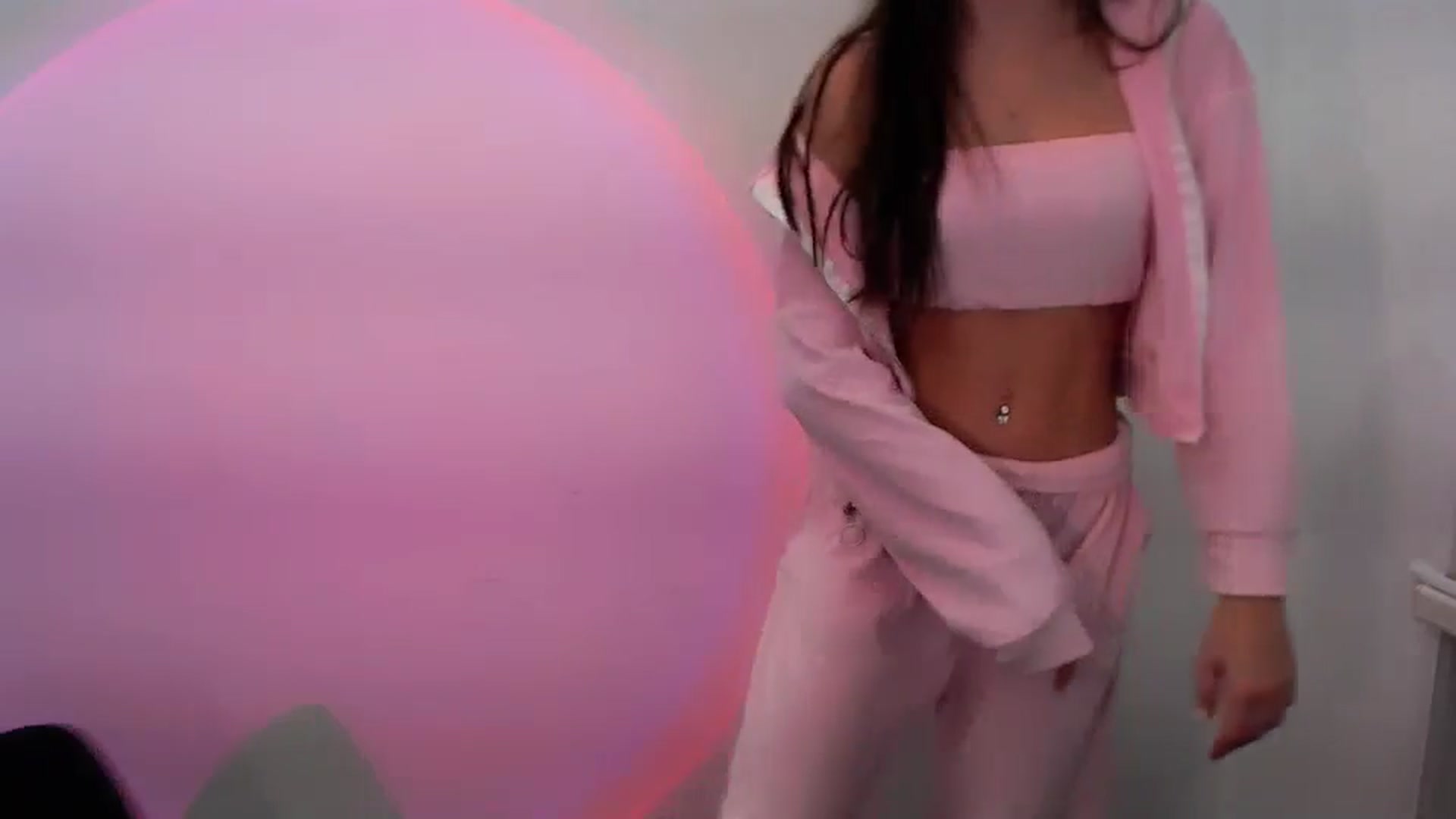 Gallery image thumbnail from LilSpicy's myfreecams stream on, 11/16/2025, 19:10 image 20 of 20