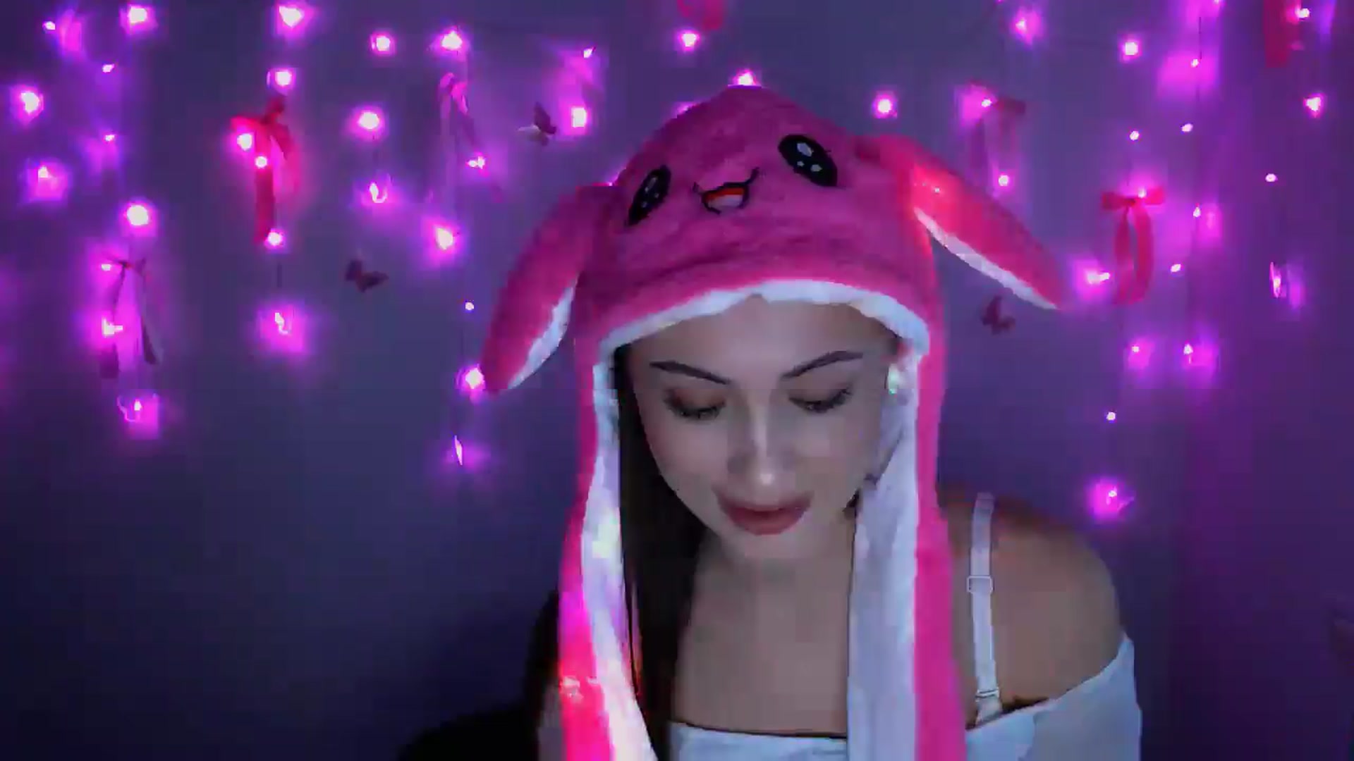 Gallery image thumbnail from LilSpicy's myfreecams stream on, 12/25/2025, 14:57 image 5 of 20