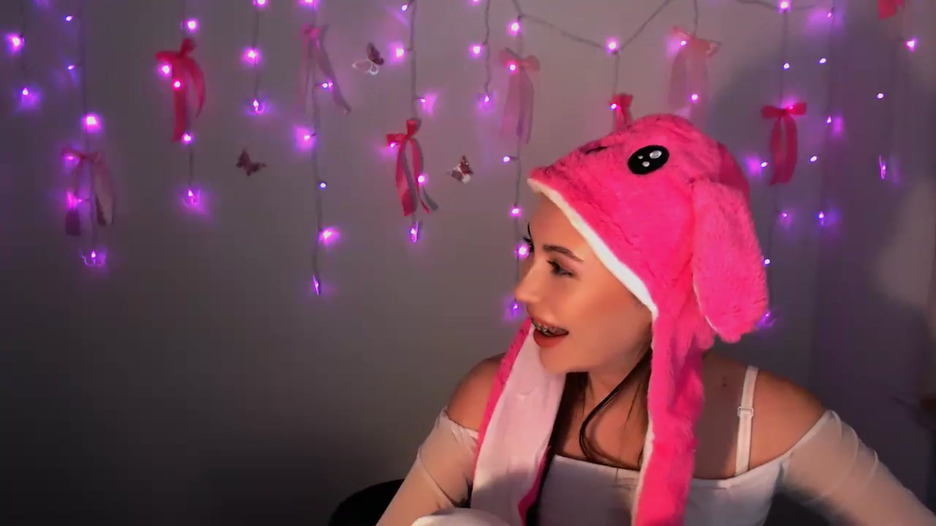 Gallery image thumbnail from LilSpicy's myfreecams stream on, 12/25/2025, 18:48 image 4 of 20