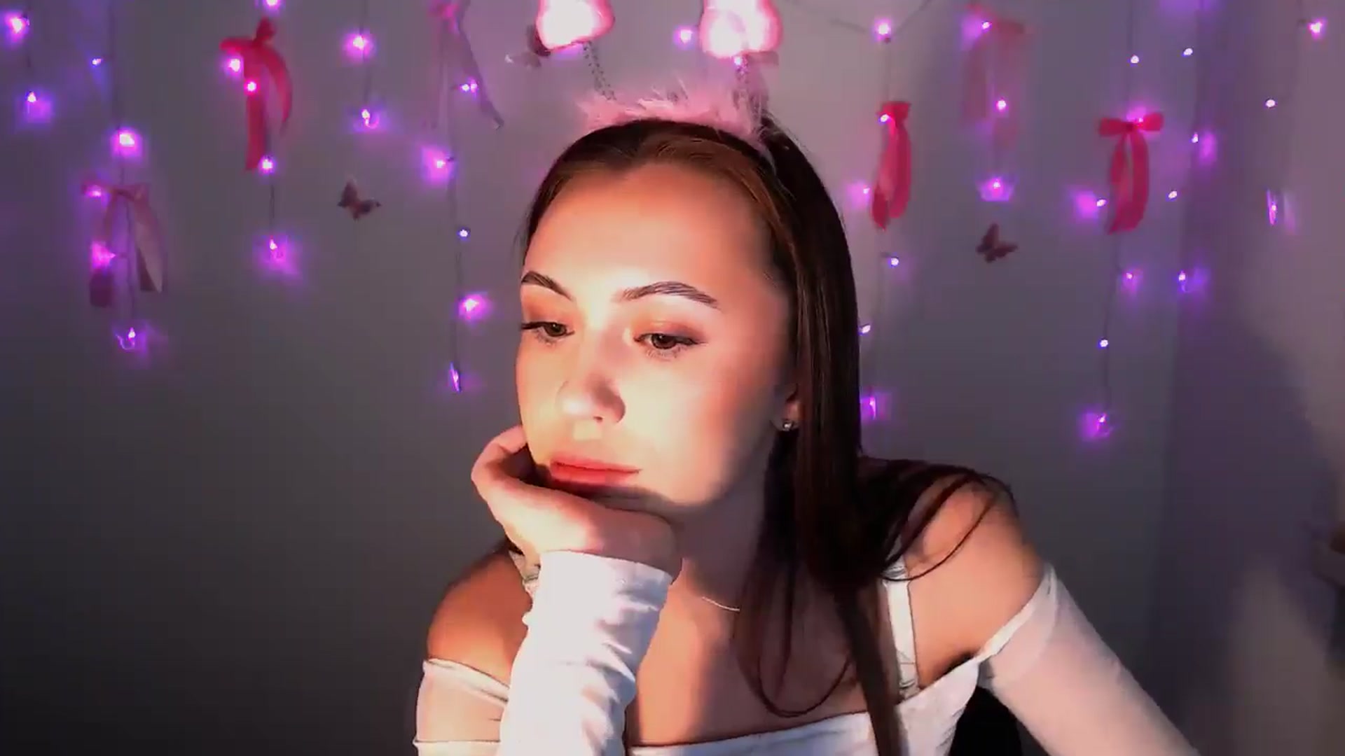 Gallery image thumbnail from LilSpicy's myfreecams stream on, 12/25/2025, 18:48 image 20 of 20