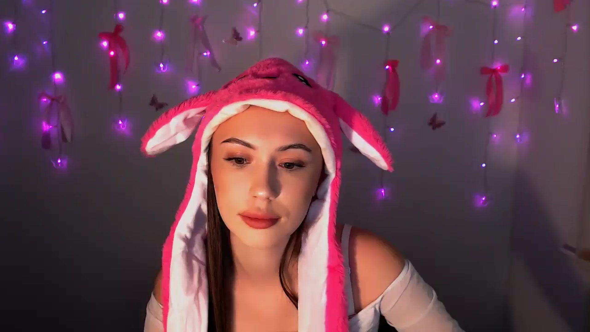 Gallery image thumbnail from LilSpicy's myfreecams stream on, 12/25/2025, 18:48 image 3 of 20
