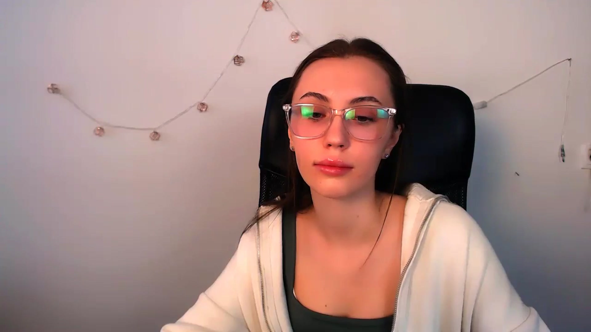 Gallery image thumbnail from LilSpicy's myfreecams stream on, 04/13/2026, 11:53 image 15 of 20