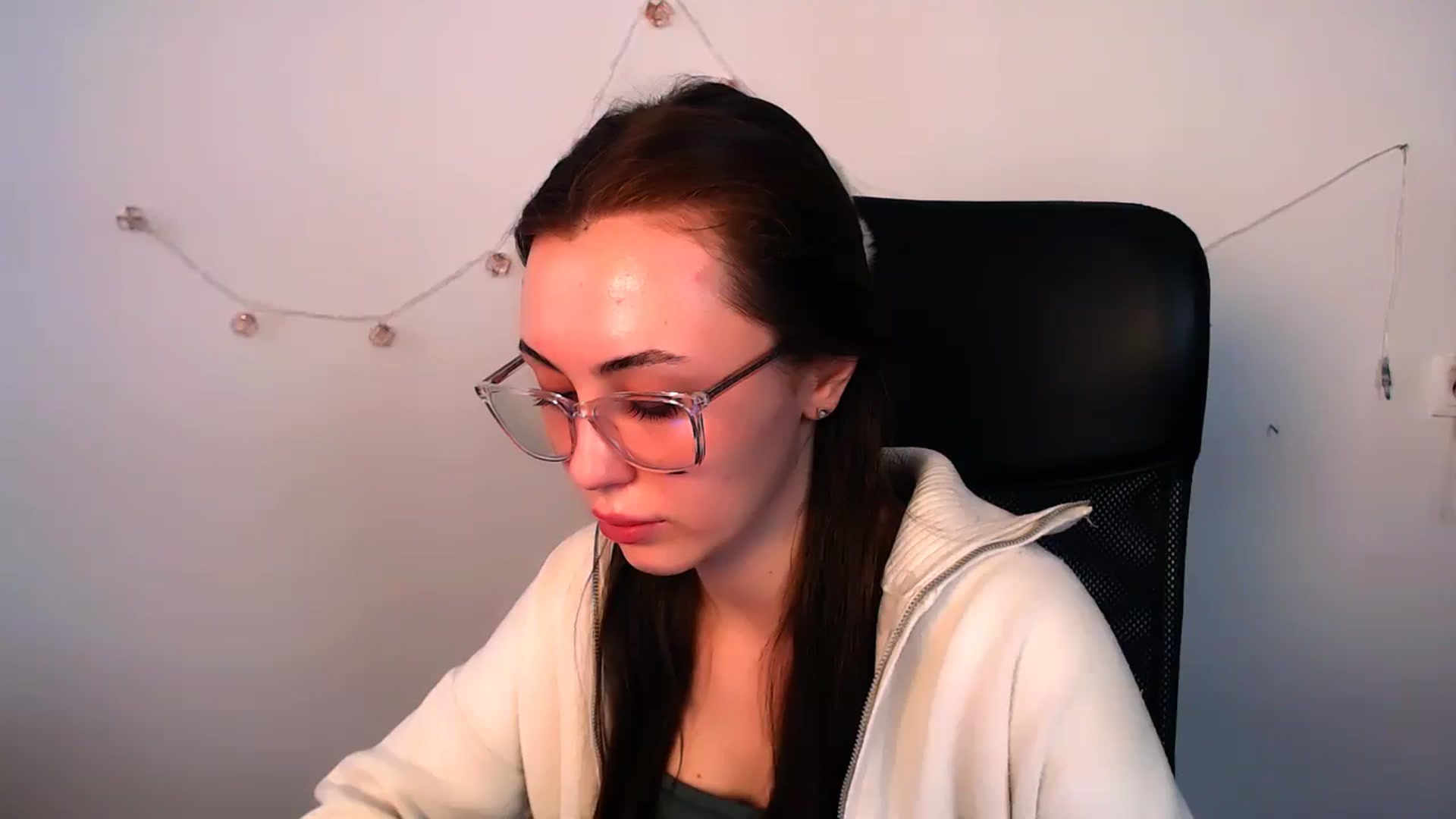 Gallery image thumbnail from LilSpicy's myfreecams stream on, 04/13/2026, 11:53 image 6 of 20