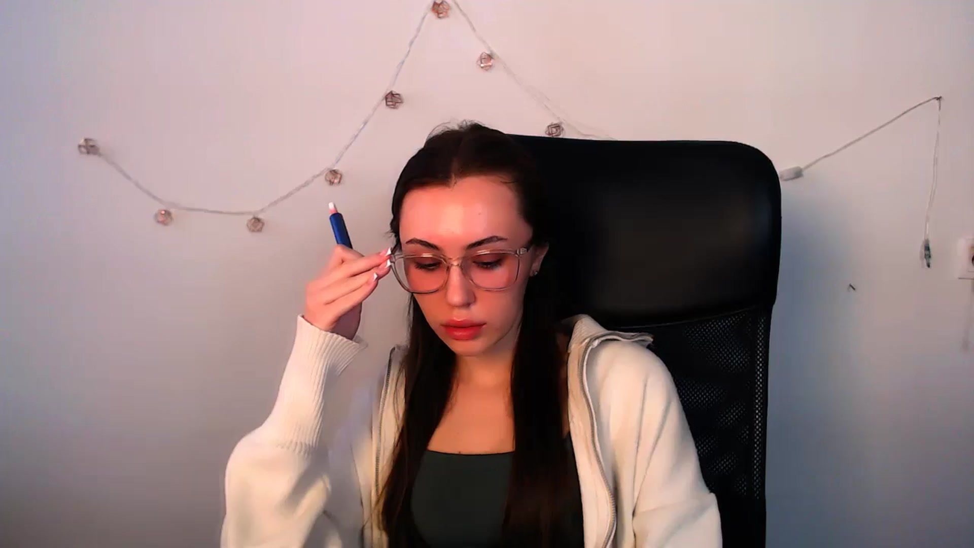 Gallery image thumbnail from LilSpicy's myfreecams stream on, 04/13/2026, 11:53 image 5 of 20