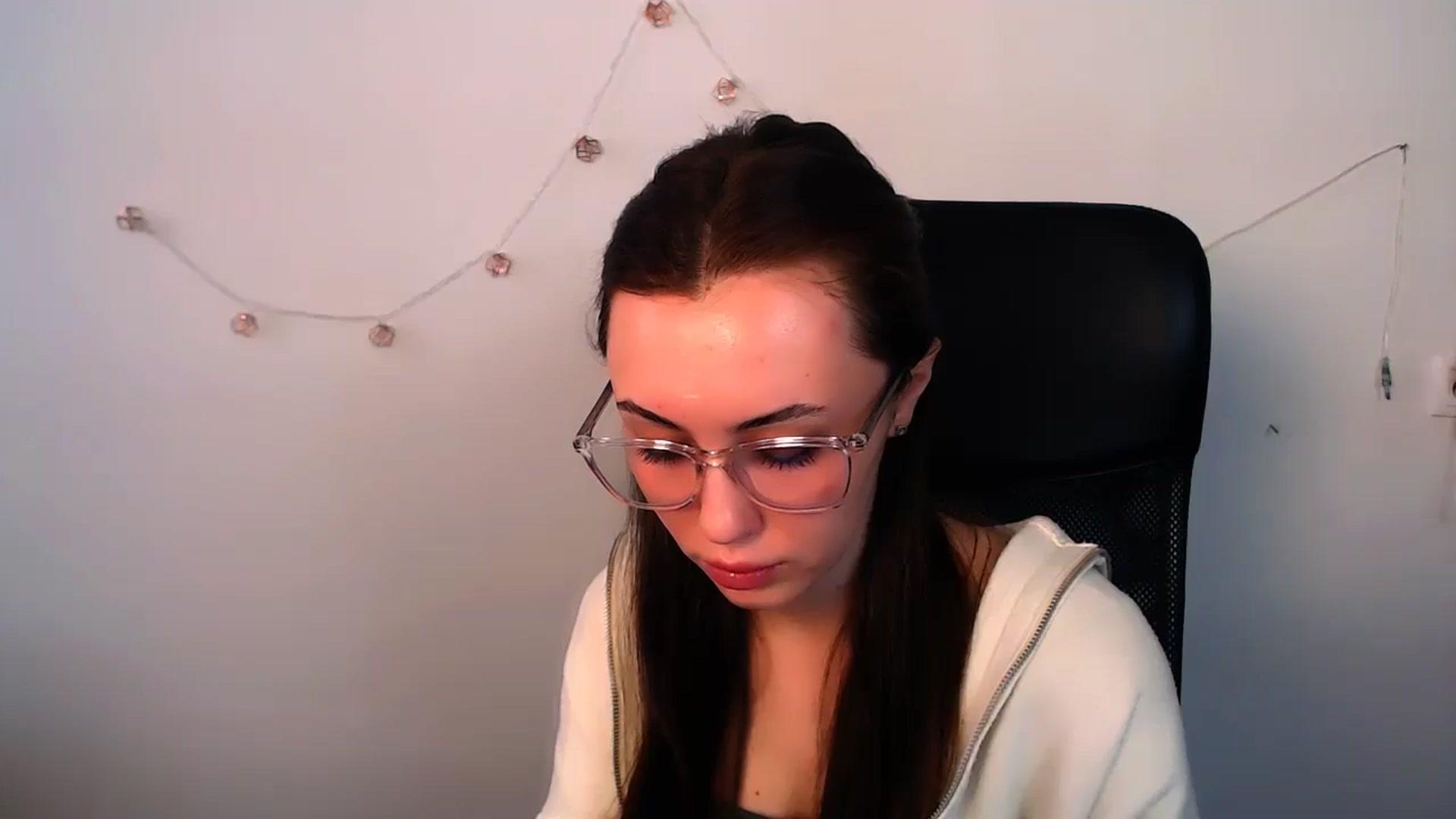 Gallery image thumbnail from LilSpicy's myfreecams stream on, 04/13/2026, 11:53 image 12 of 20