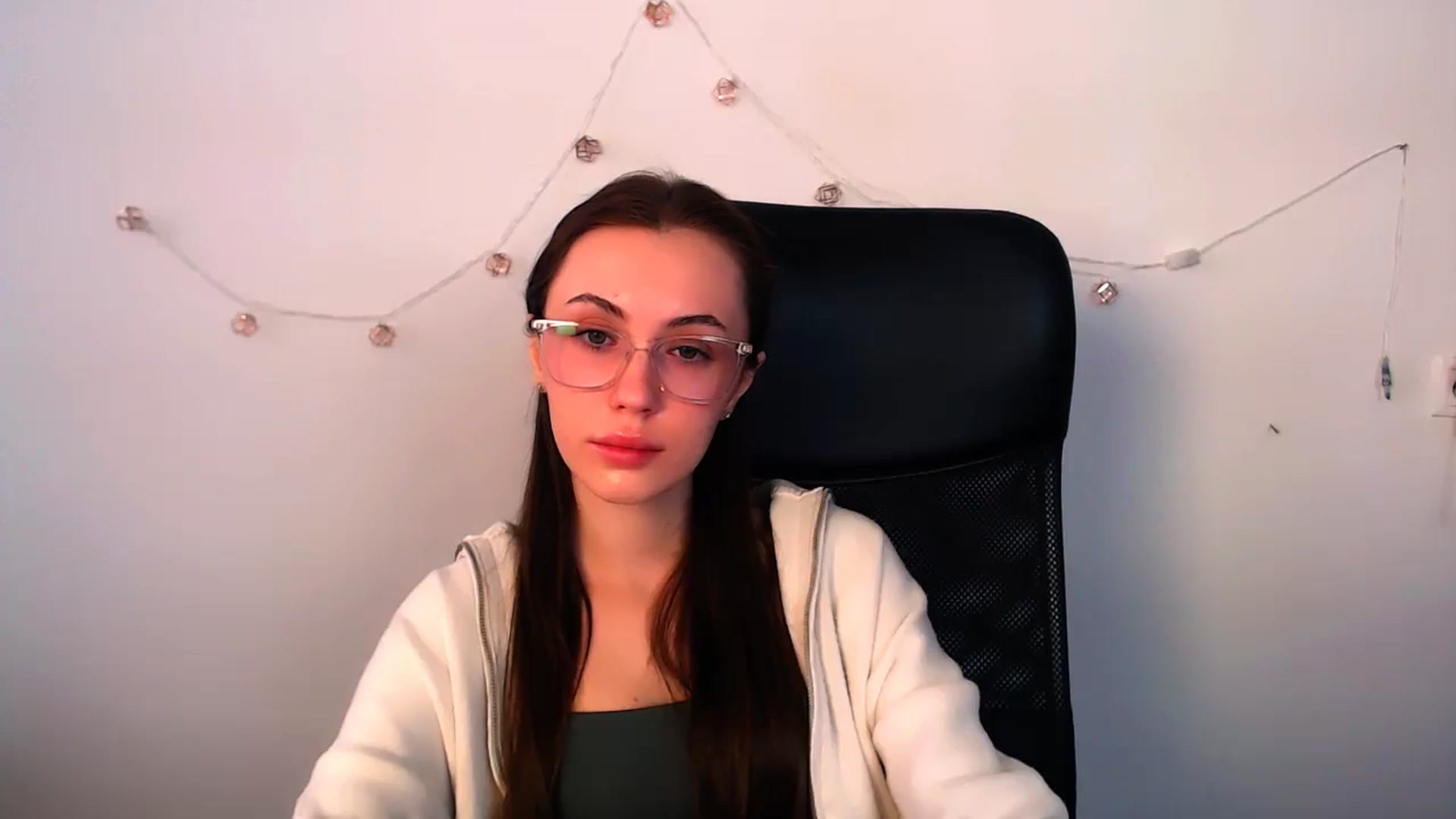 Gallery image thumbnail from LilSpicy's myfreecams stream on, 04/13/2026, 11:53 image 9 of 20