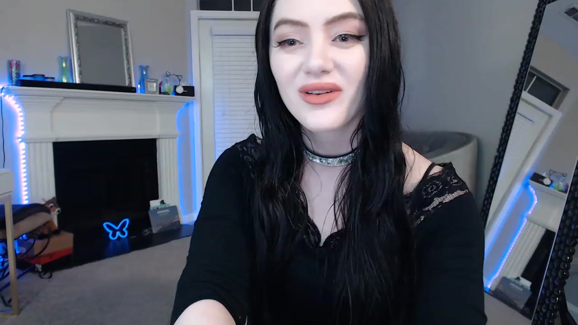 Gallery image thumbnail from Lil_Baby_Deer's myfreecams stream on, 12/05/2022, 04:01 image 9 of 20