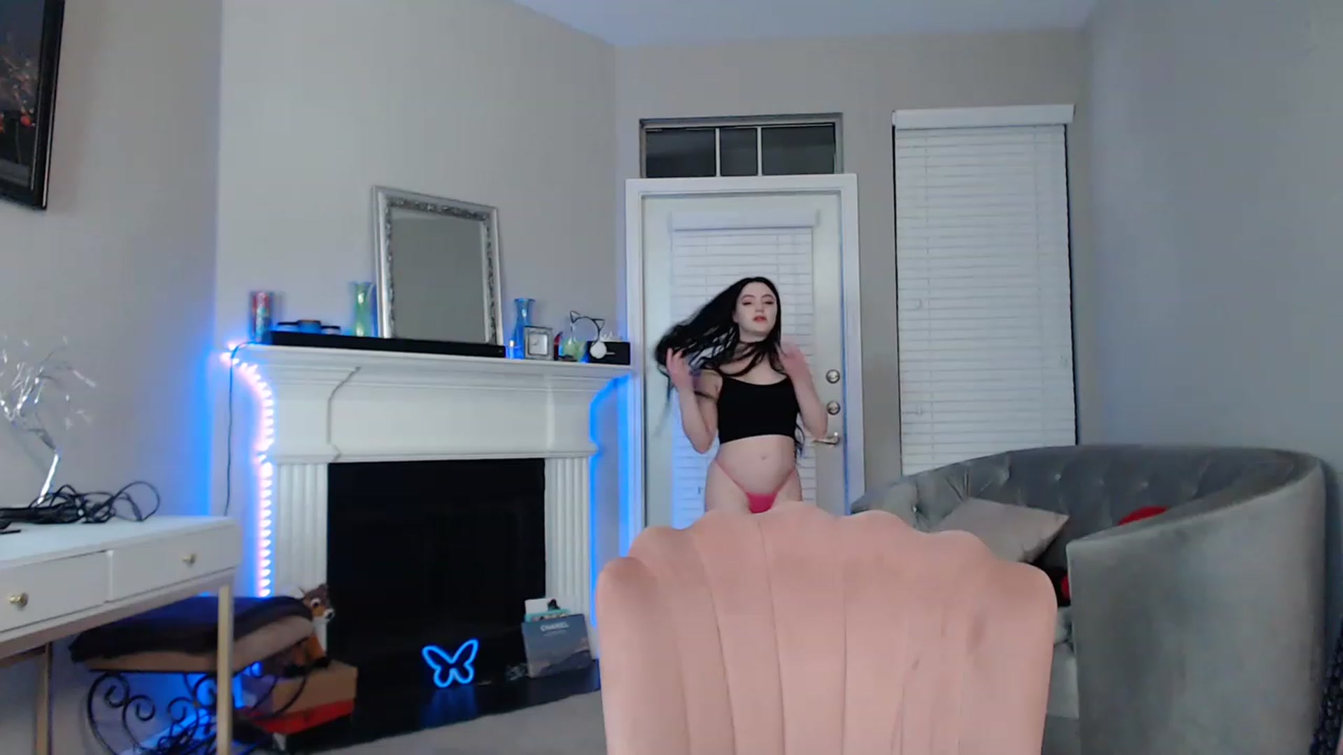 Gallery image thumbnail from Lil_Baby_Deer's myfreecams stream on, 12/05/2022, 05:01 image 14 of 20